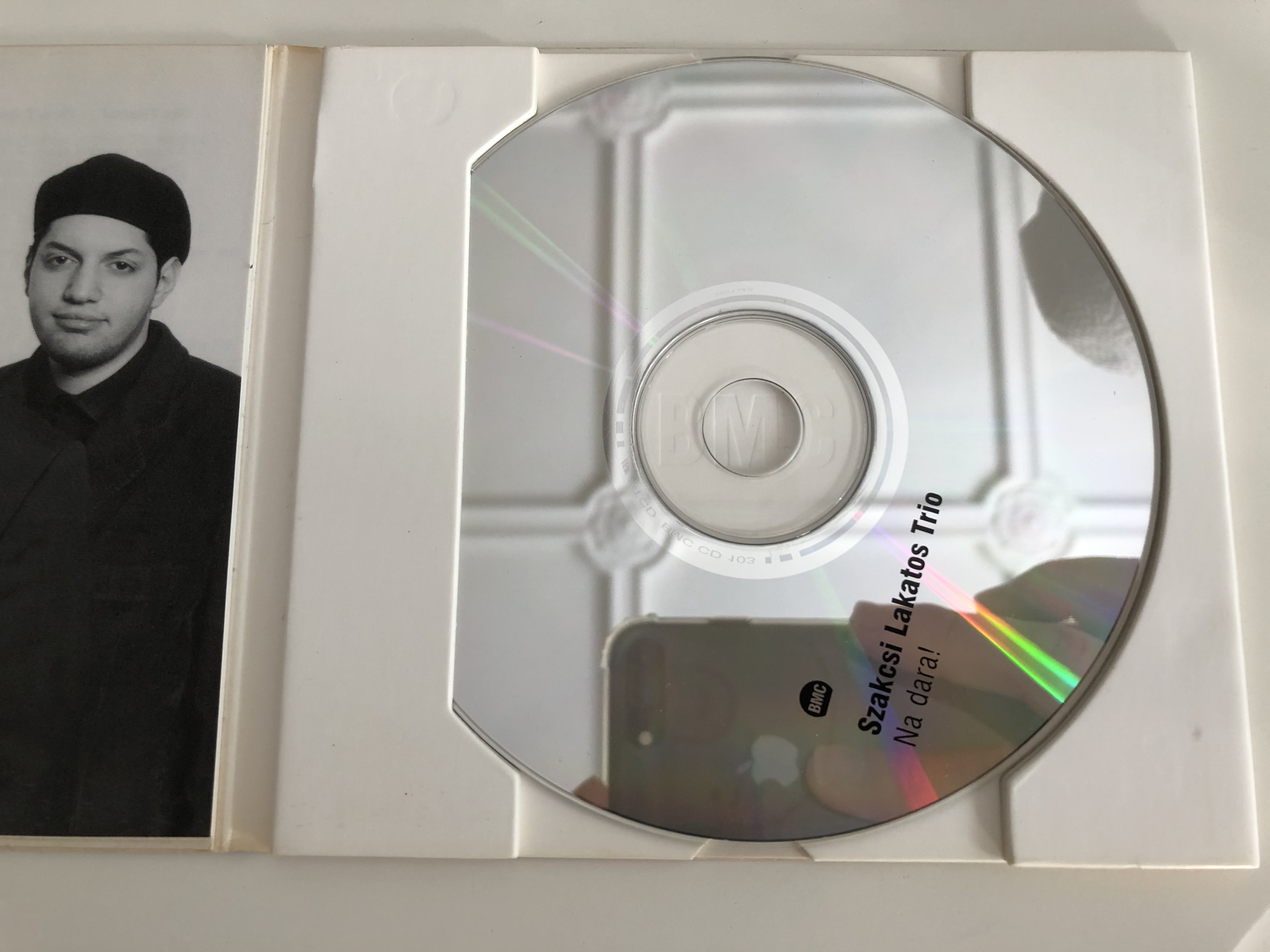 szakcsi-lakatos-trio-na-dara-budapest-music-center-records-audio-cd-2004-bmc-cd-103-3-.jpg