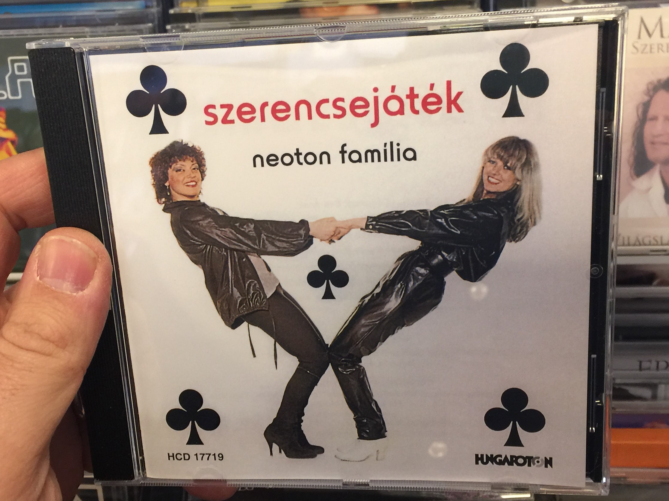 szerencsej-t-k-neoton-fam-lia-hungaroton-audio-cd-hcd-17719-1-.jpg