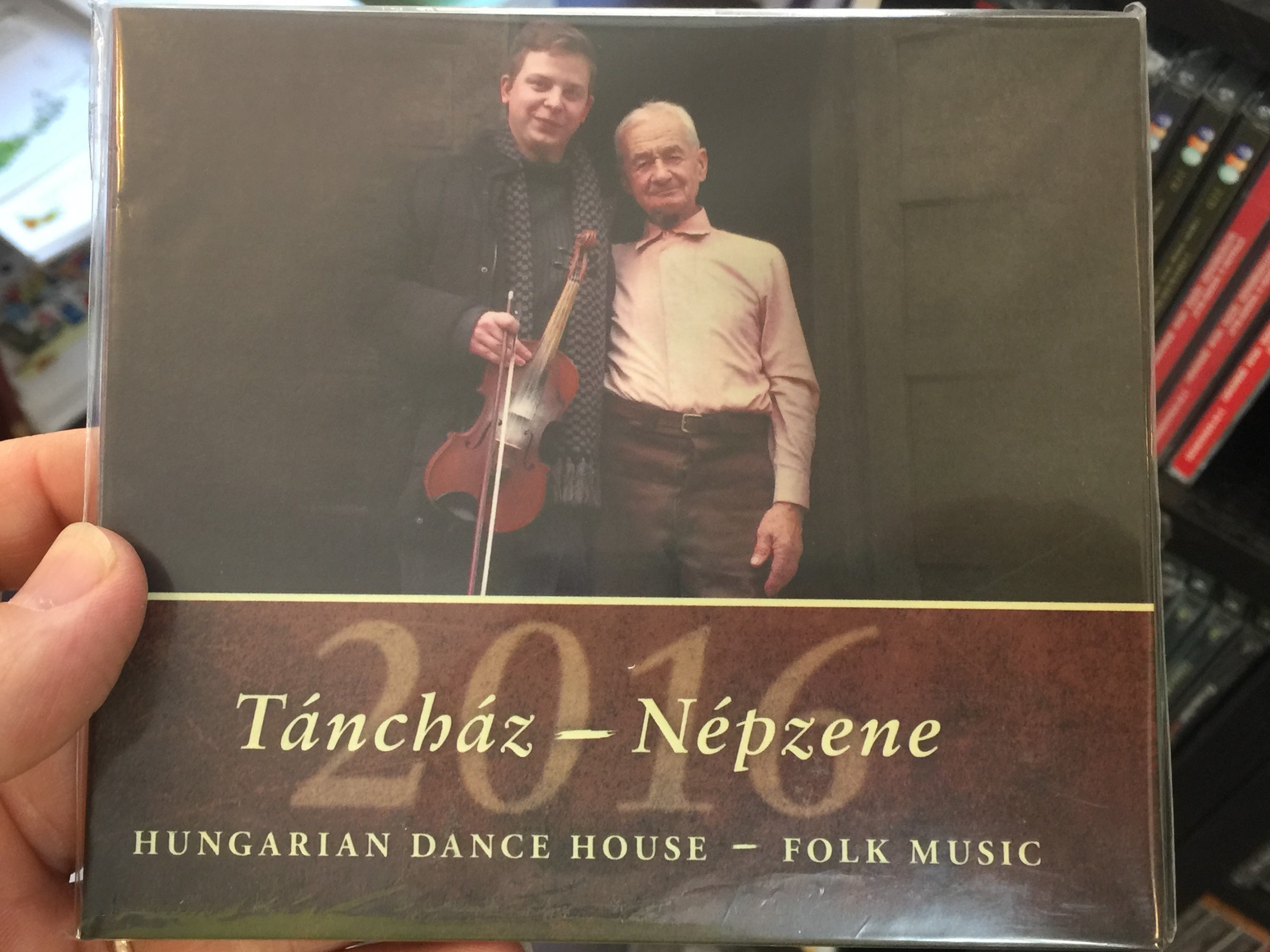 t-nch-z-n-pzene-2016-hungarian-dance-house-folk-music-hagyom-nyok-h-za-audio-cd-2016-5654875215444-1-.jpg