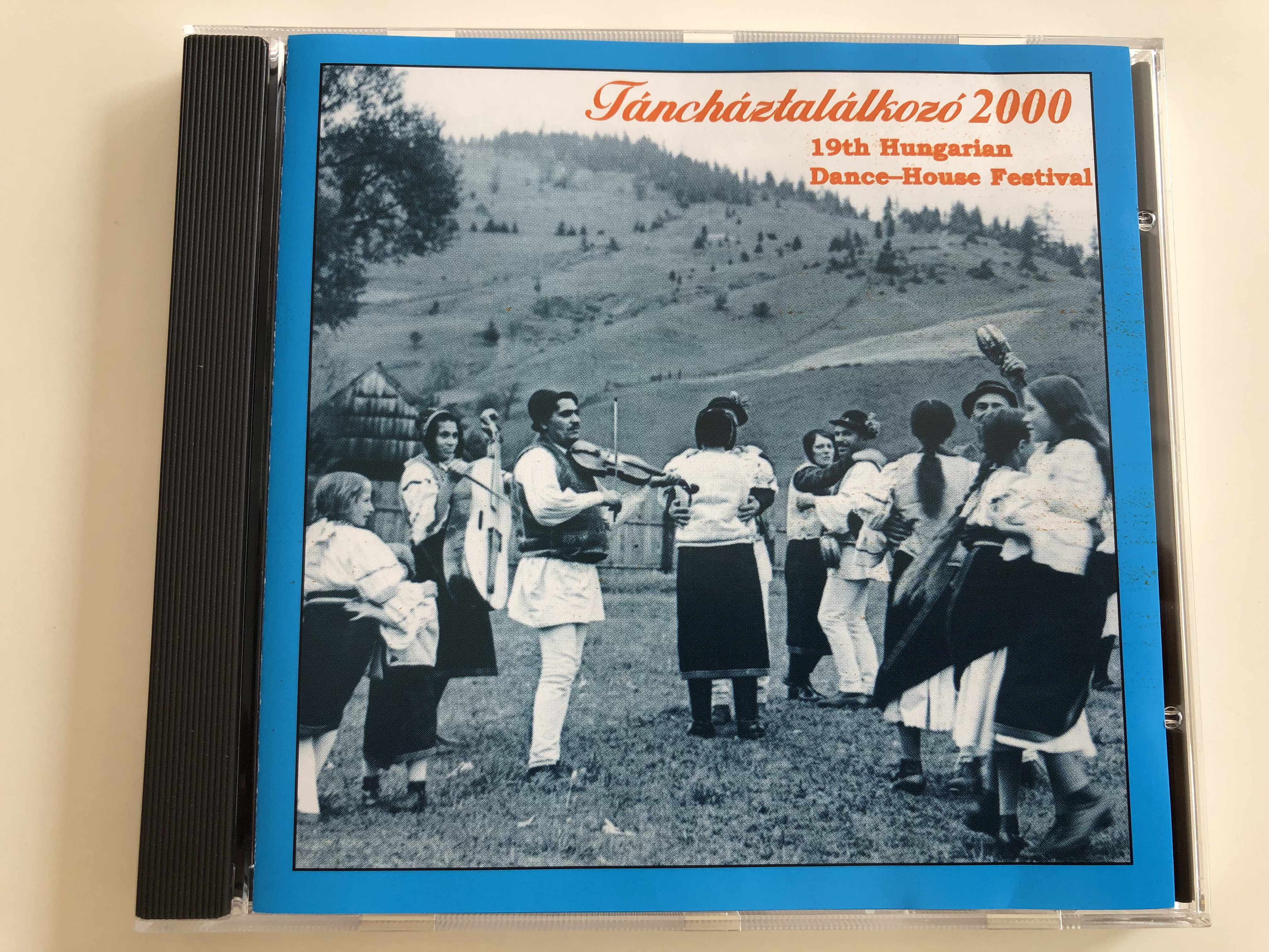 t-nch-ztal-lkoz-2000-19th-hungarian-dance-house-festival-magyar-m-vel-d-si-int-zet-audio-cd-mmicd007-1-.jpg