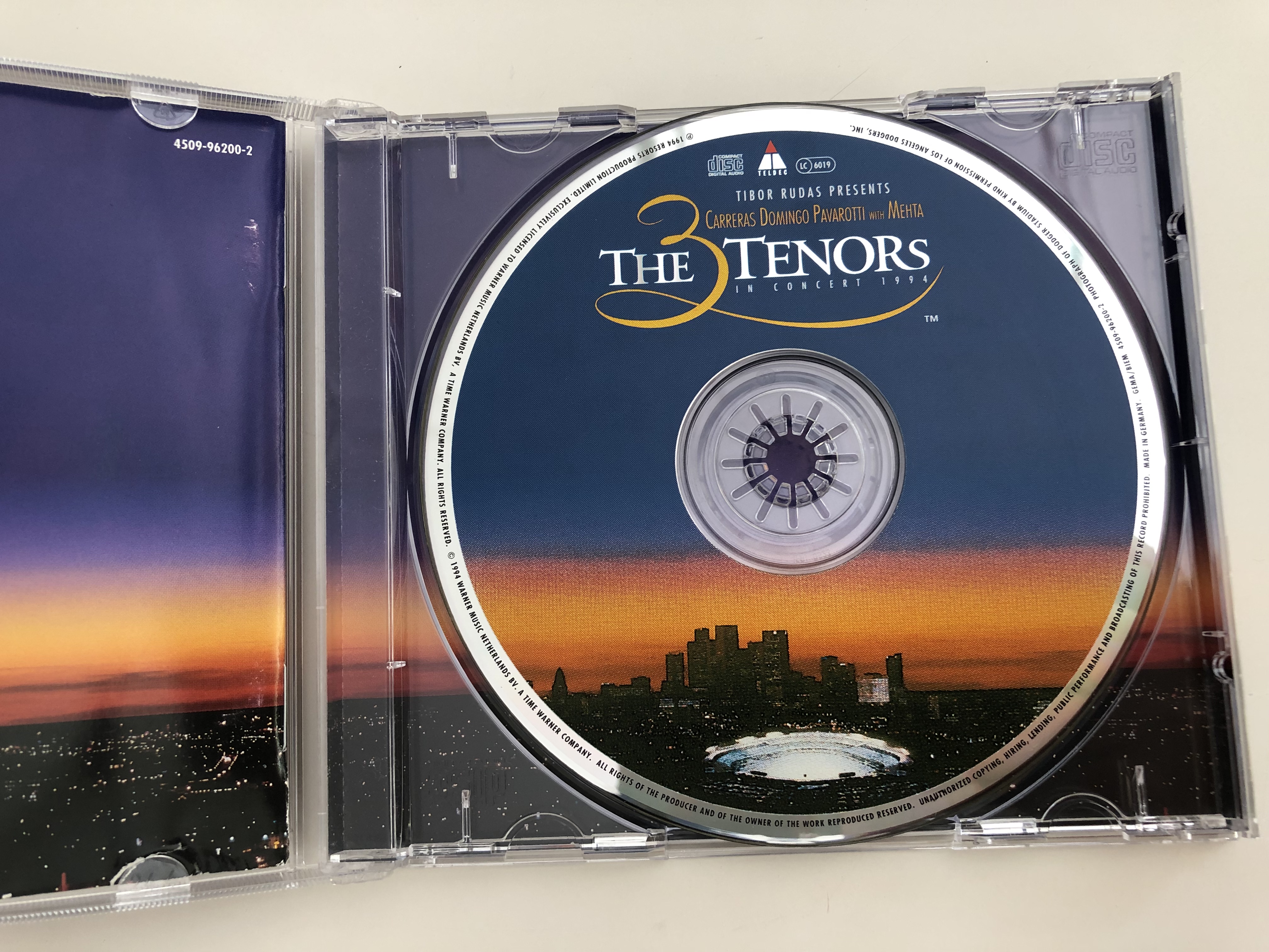 the-3-tenors-in-concert-1994-carreras-domingo-pavarotti-with-mehta-audio-cd-1994-teldec-we-805-2-.jpg