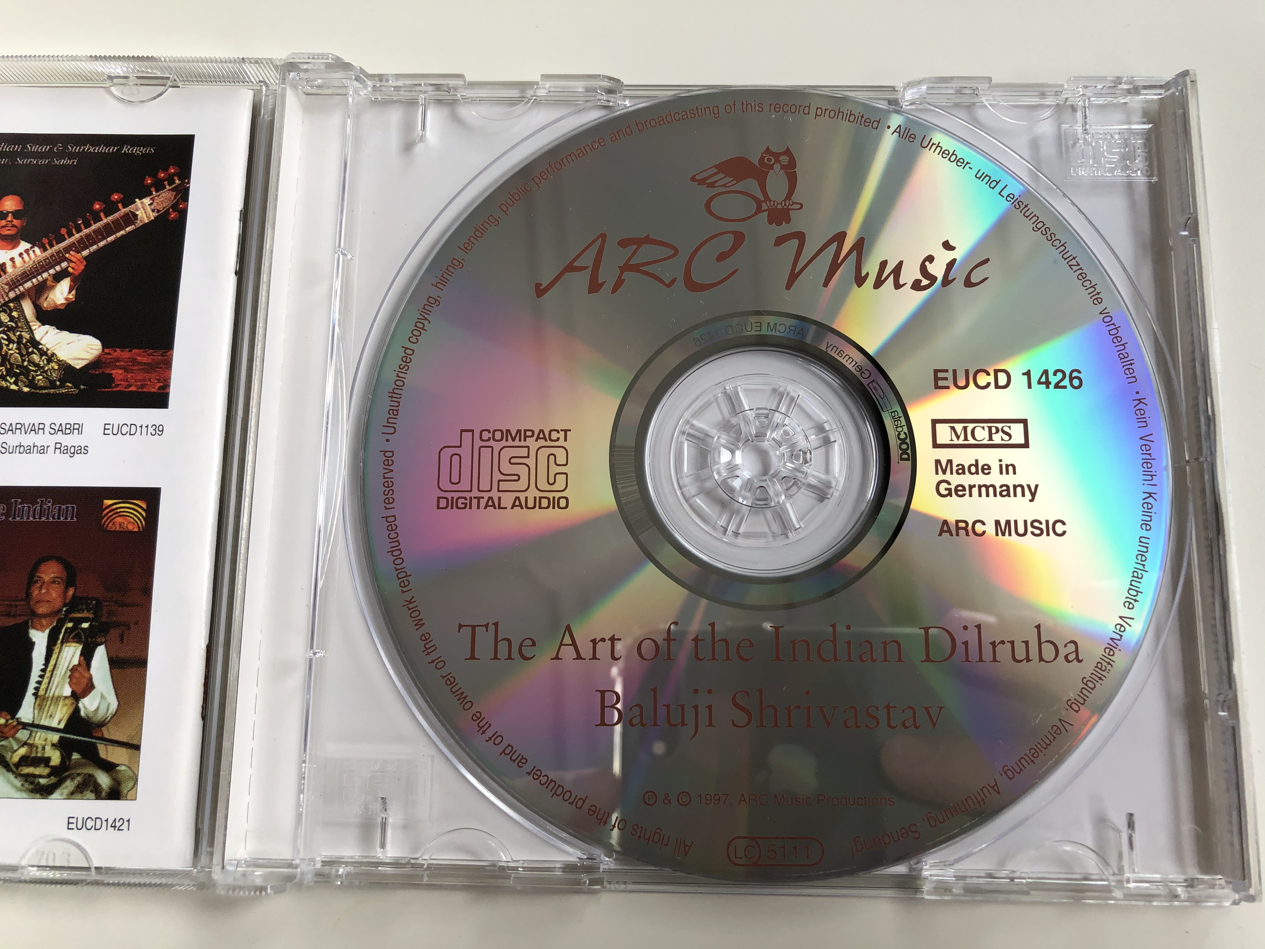 the-art-of-the-indian-dilruba-baluji-shrivastav-arc-music-audio-cd-1997-eucd-1426-5-.jpg