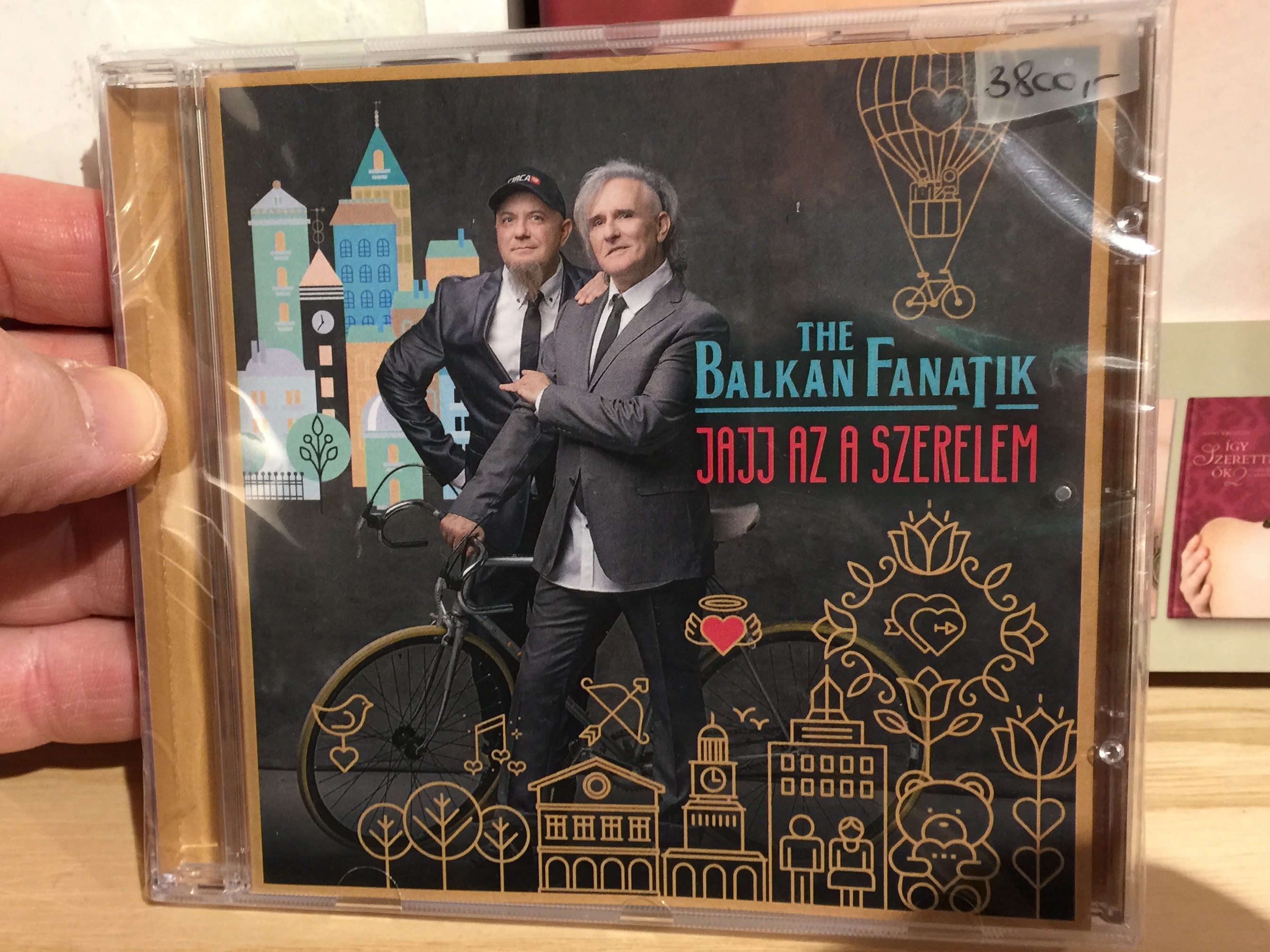 the-balkan-fanatik-jajj-az-a-szerelem-fanatik-production-audiio-cd-2017-5998856550051-1-.jpg