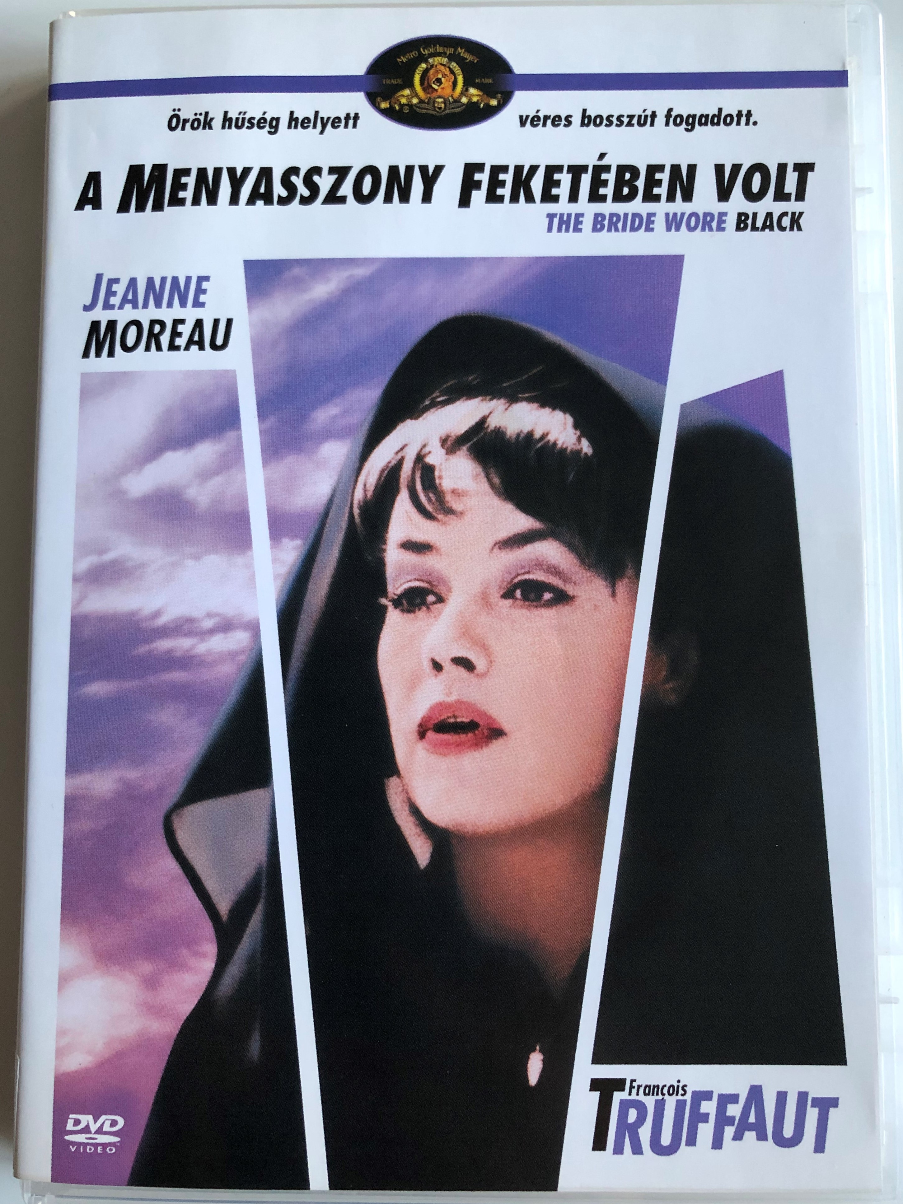 the-bride-wore-black-dvd-1968-a-menyasszony-feket-ben-volt-1.jpg