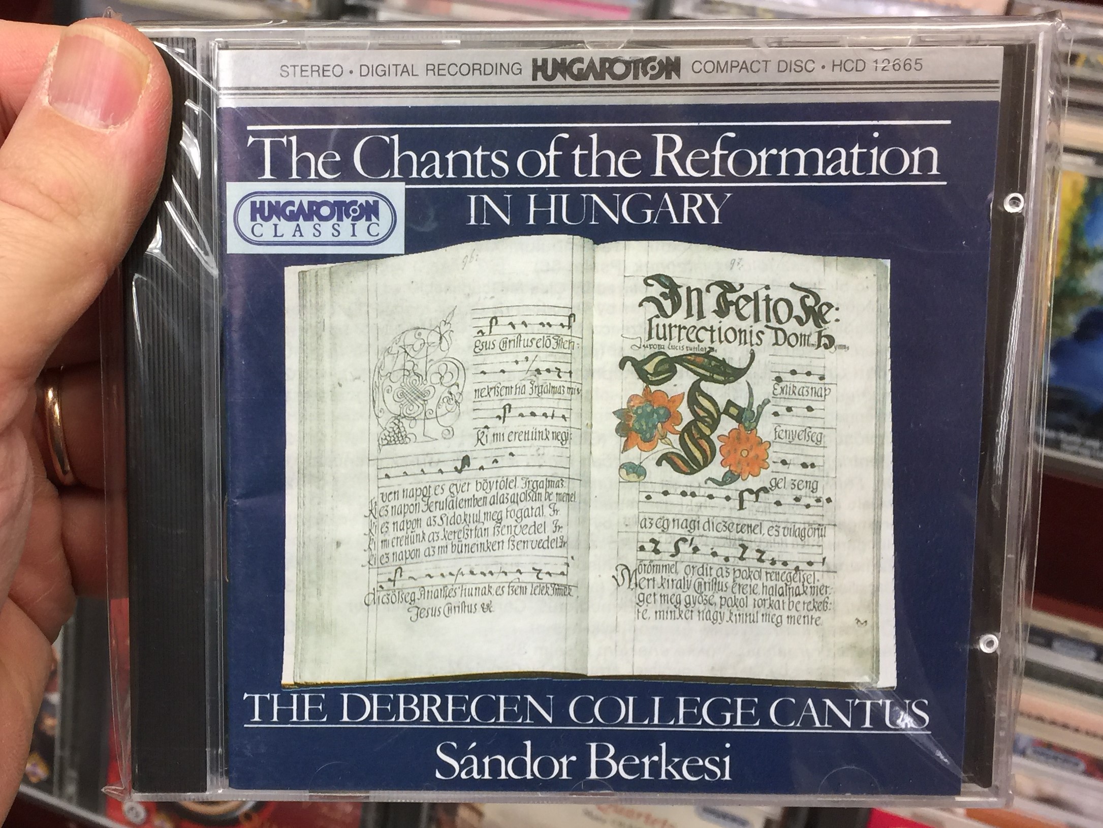 the-chants-of-the-reformation-in-hungary-the-debrecen-college-cantus-s-ndor-berkesi-hungaroton-audio-cd-1988-stereo-hcd-12665-1-.jpg