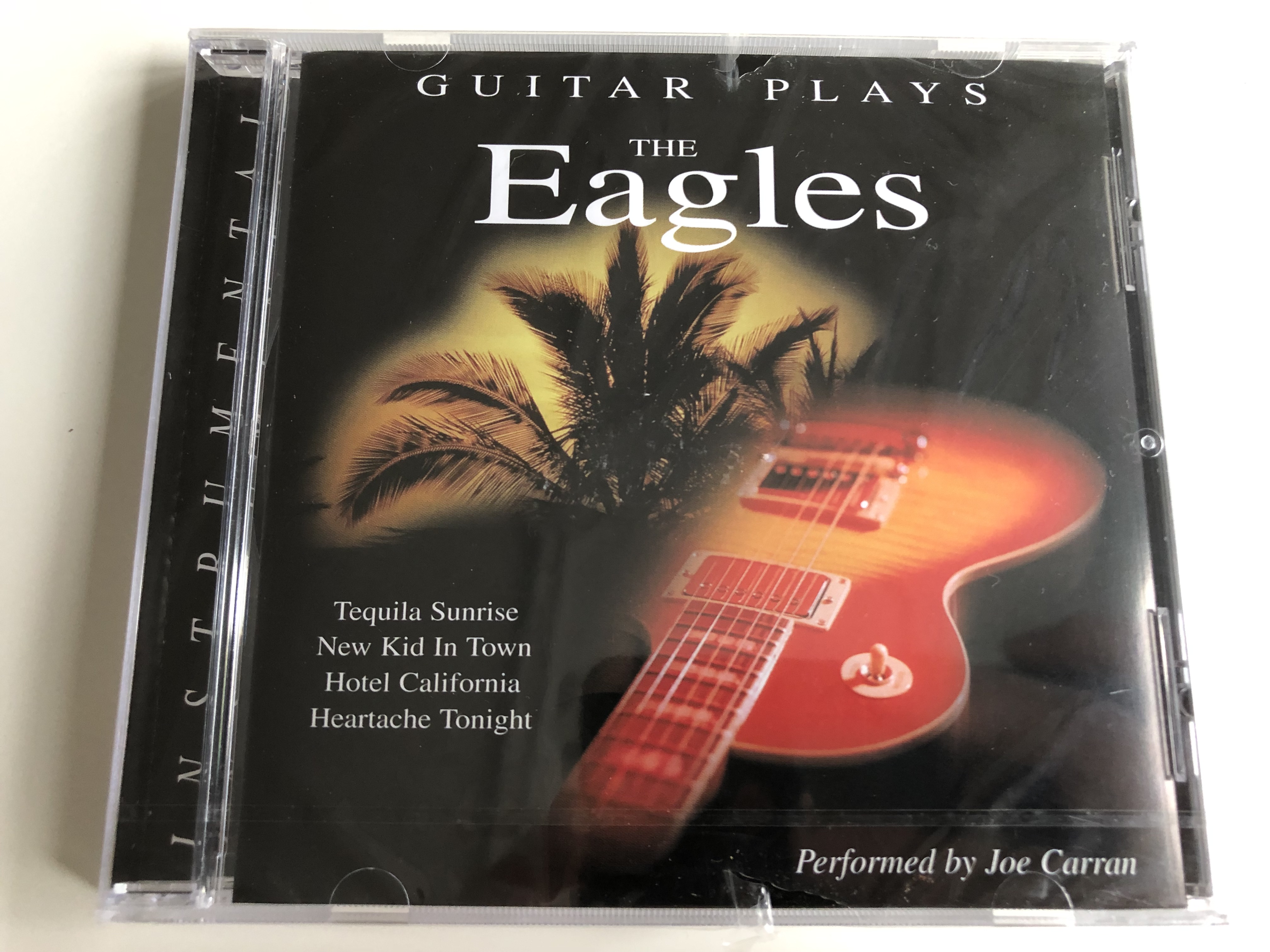 the-eagles-guitar-playsimg-1784.jpg