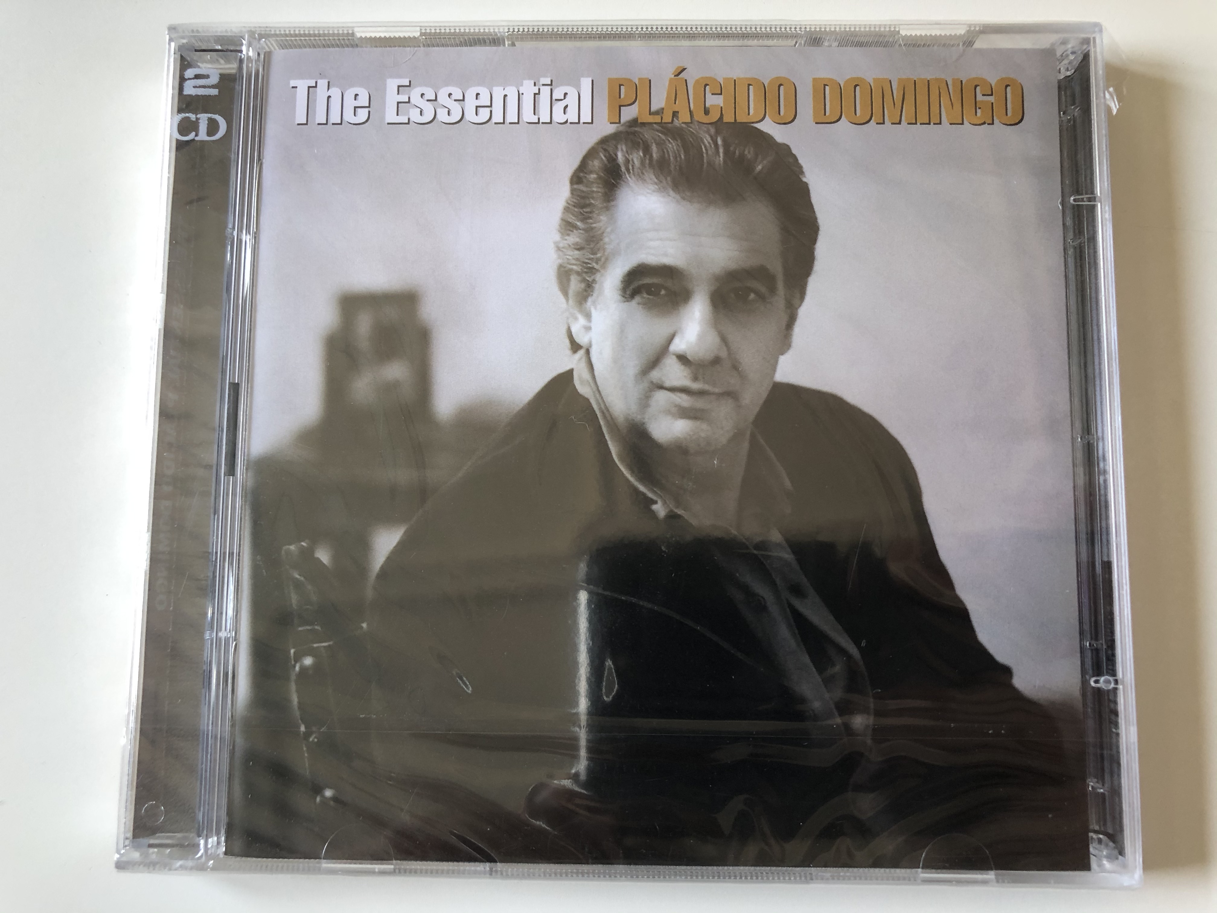 the-essential-placido-domingo-sony-bmg-music-2x-audio-cd-2004-s2k-92845-1-.jpg