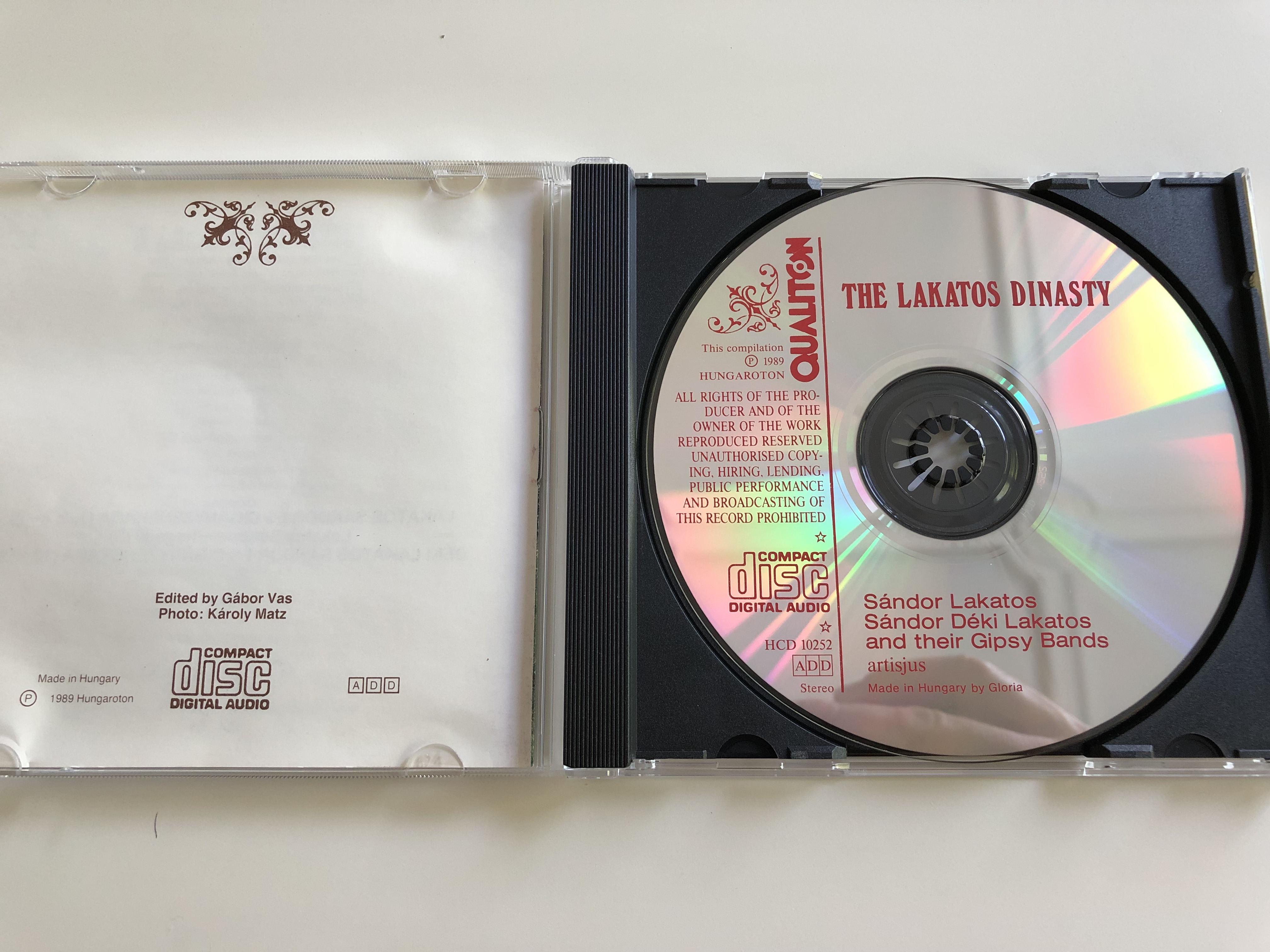 the-lakatos-dinasty-s-ndor-lakatos-and-his-gipsy-band-s-ndor-d-ki-lakatos-and-his-gipsy-band-qualiton-audio-cd-1989-hcd-10252-6-.jpg