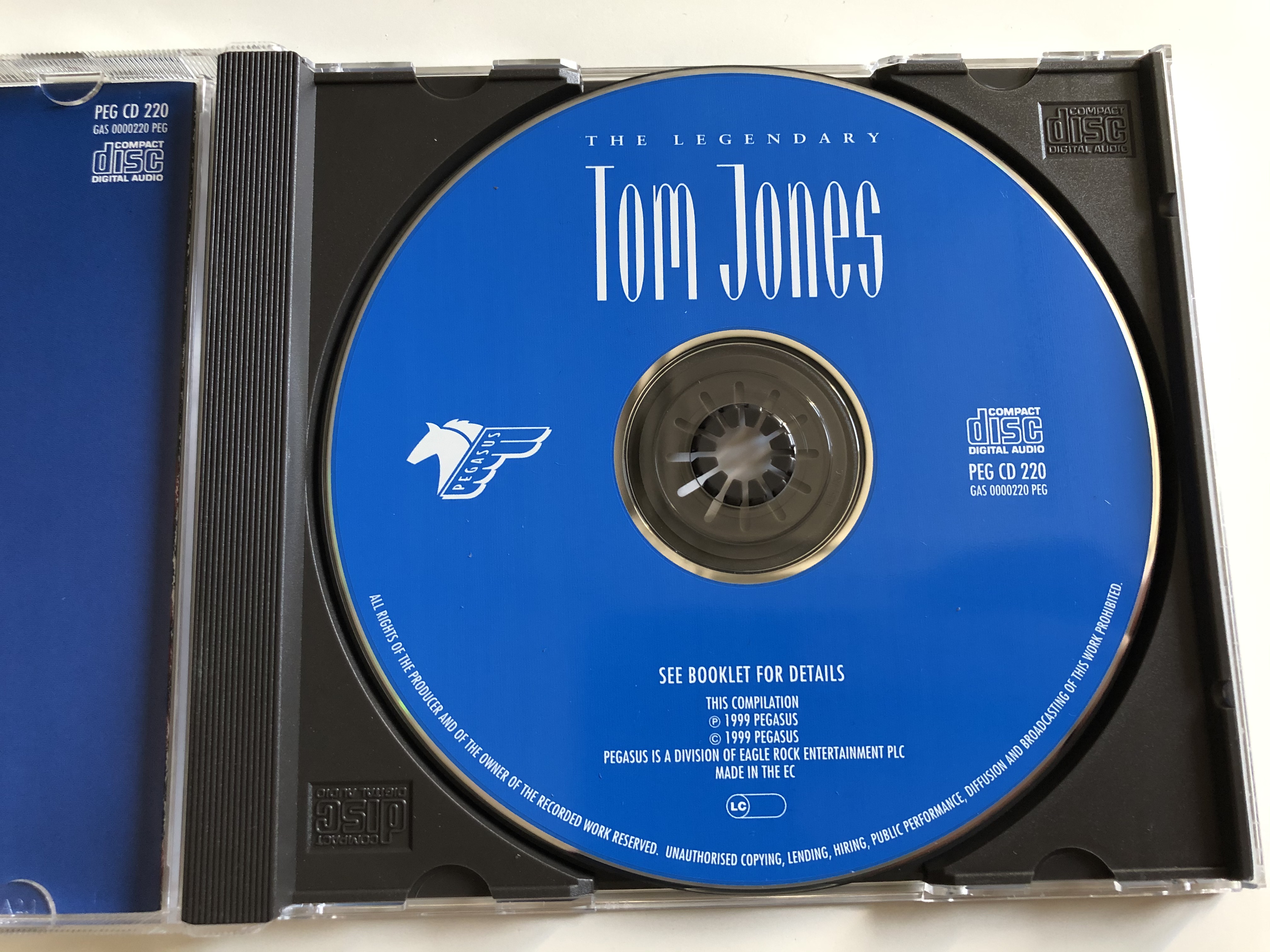 the-legendary-tom-jones-including-what-s-new-pussycat-i-can-see-clearly-now-memphis-tennessee-lay-down-sally-fever-pegasus-audio-cd-1999-peg-cd-220-4-.jpg