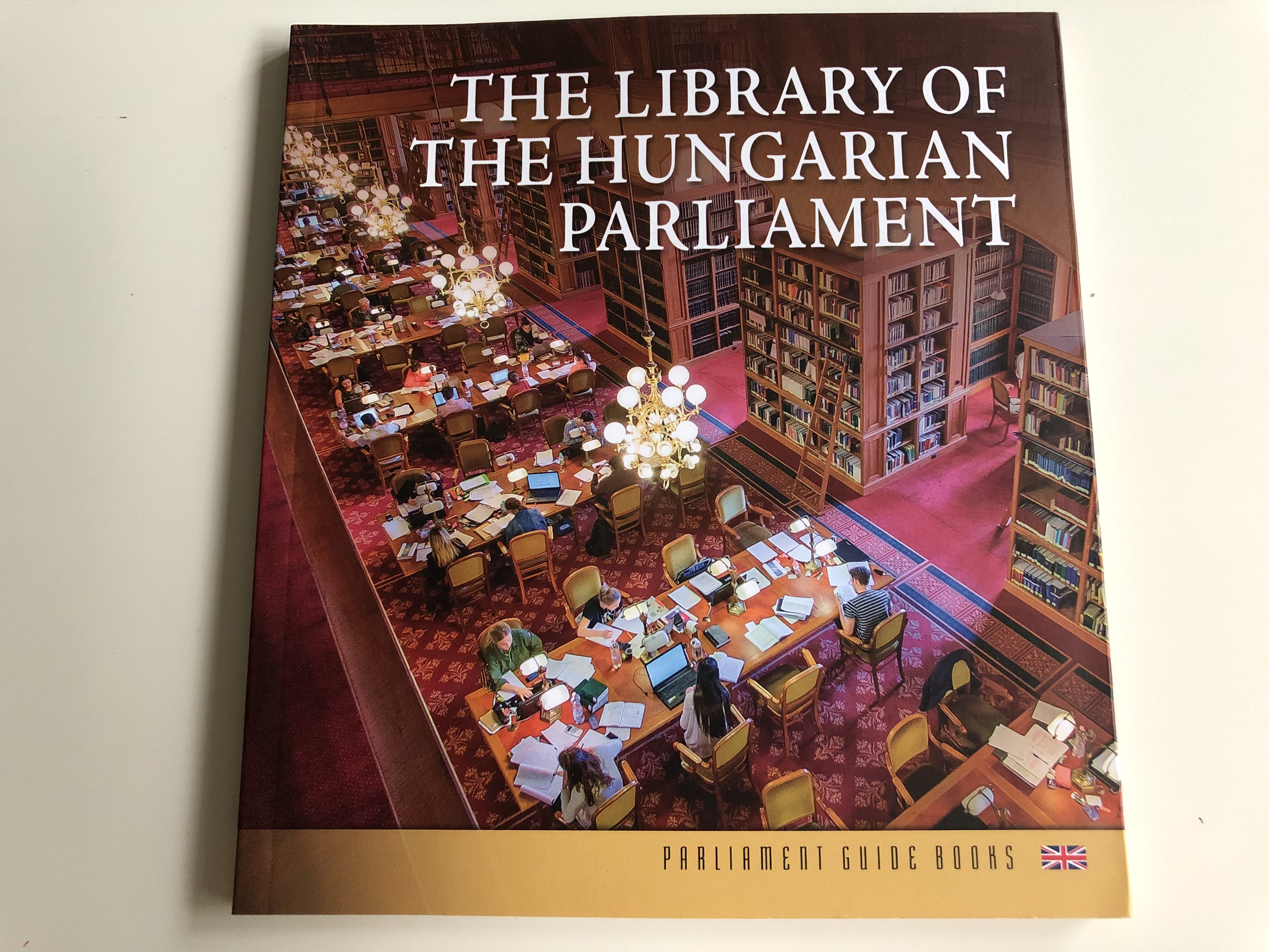 the-library-of-the-hungarian-parliament-by-judit-vill-m-parliament-guide-books-orsz-gh-z-k-nyvkiad-2017-1-.jpg