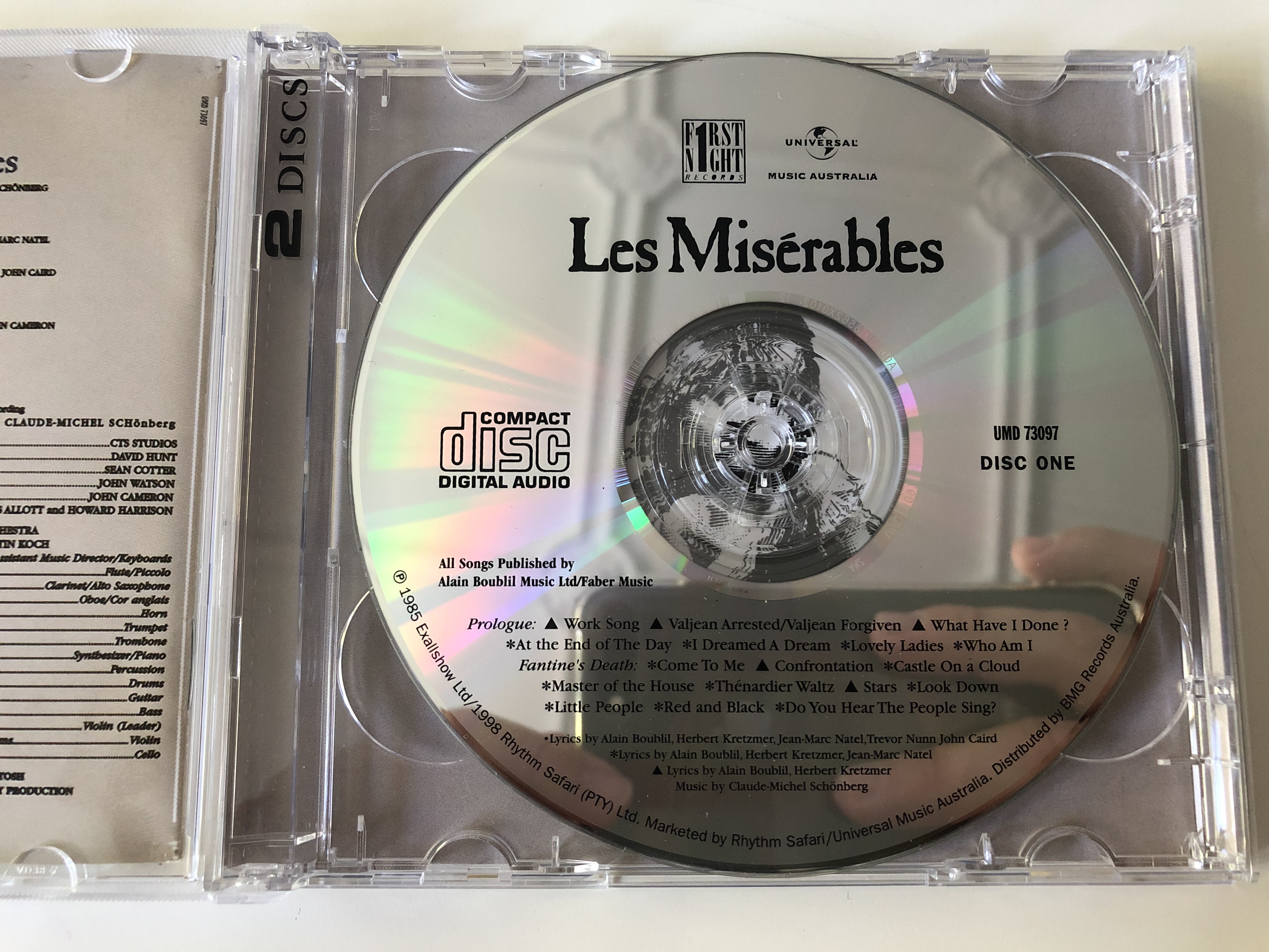 the-original-london-cast-cameron-mackintosh-presents-les-mis-rables-the-musical-sensation-by-alain-boublil-and-claude-michel-sch-nberg-lyrics-by-herbert-kretzmer-first-night-records-2x-a-10-.jpg