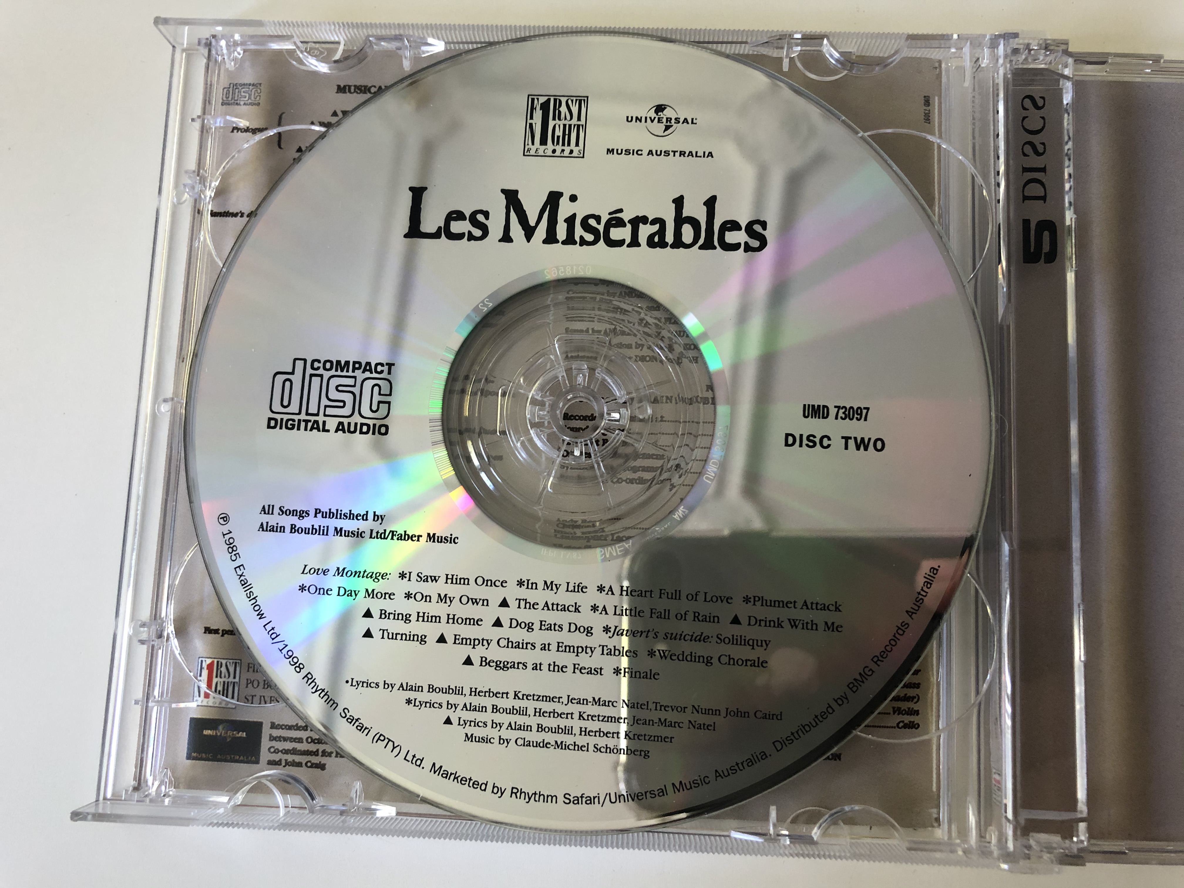 the-original-london-cast-cameron-mackintosh-presents-les-mis-rables-the-musical-sensation-by-alain-boublil-and-claude-michel-sch-nberg-lyrics-by-herbert-kretzmer-first-night-records-2x-a-11-.jpg