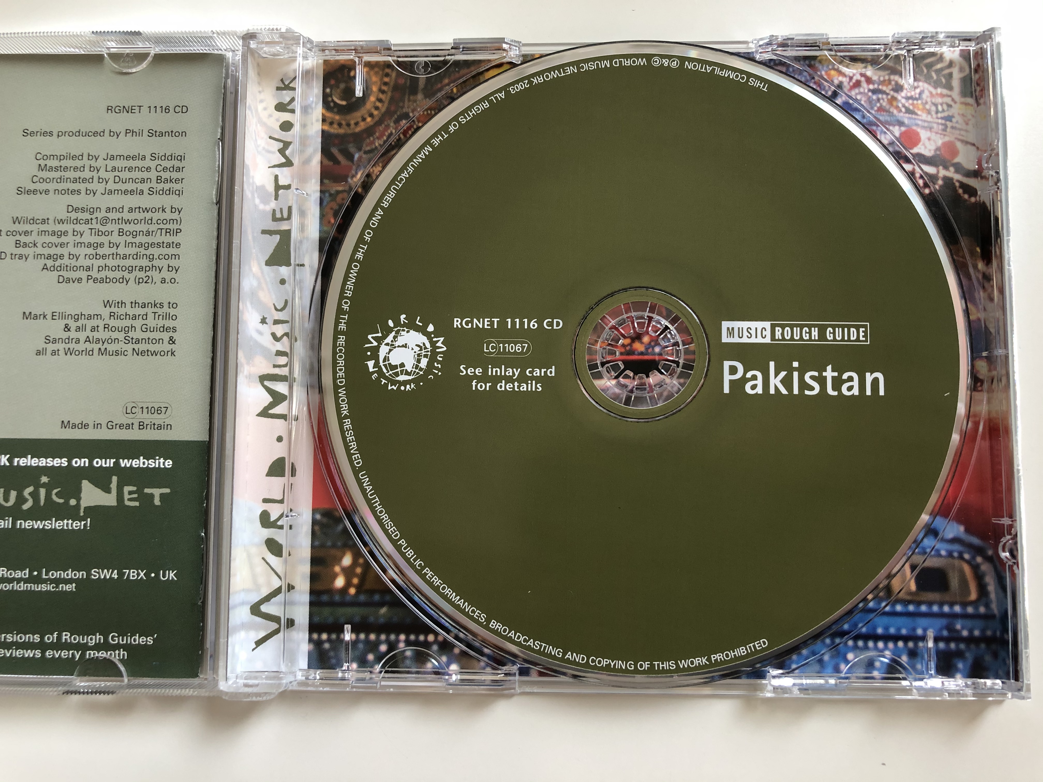 the-rough-guide-to-the-music-of-pakistan-pakistan-ghazals-and-qawwali-chants-to-pakistani-pop-world-music-network-audio-cd-2003-rgnet-1116-cd-8-.jpg