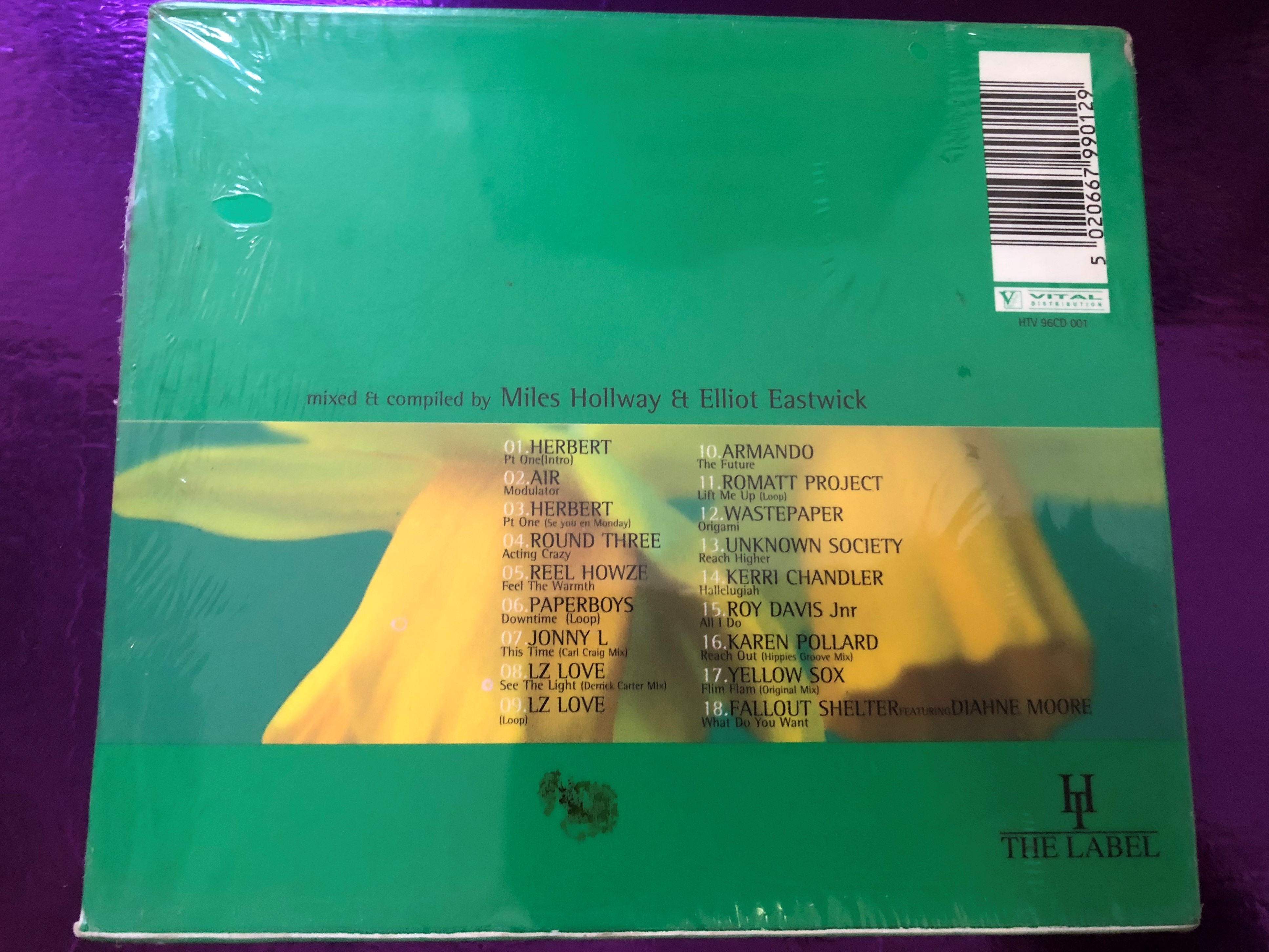 the-seasons-green-mixed-by-miles-hollway-elliot-eastwick-special-edition-cd-book-dj-friendly-edition-hard-times-the-label-2x-audio-cd-htv-96cd-001-2-.jpg