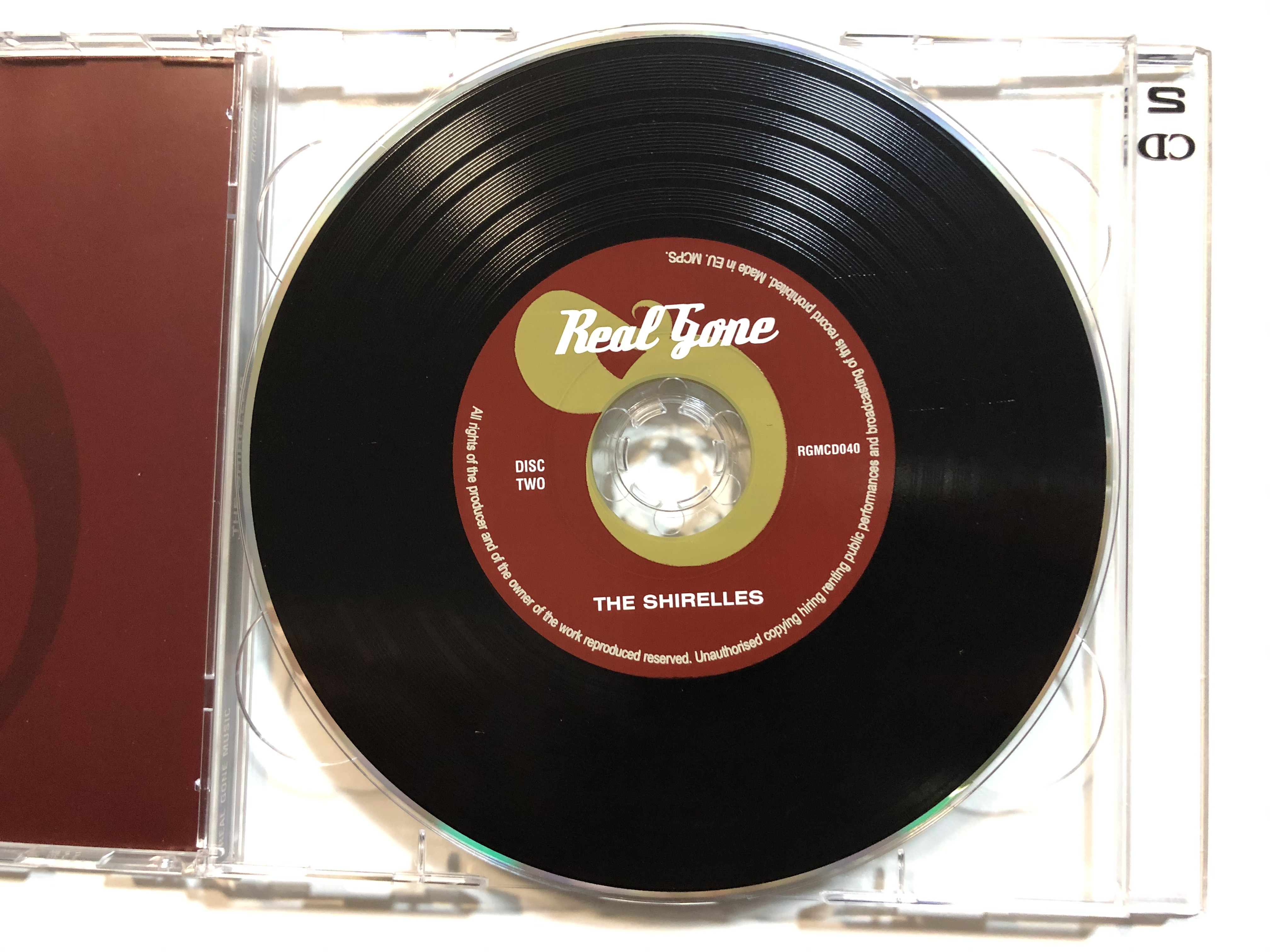 the-shirelles-two-classic-albums-plus-singles-digitally-remastered-and-enhanced-for-superior-quality-real-gone-2x-audio-cd-rgmcd040-4-.jpg
