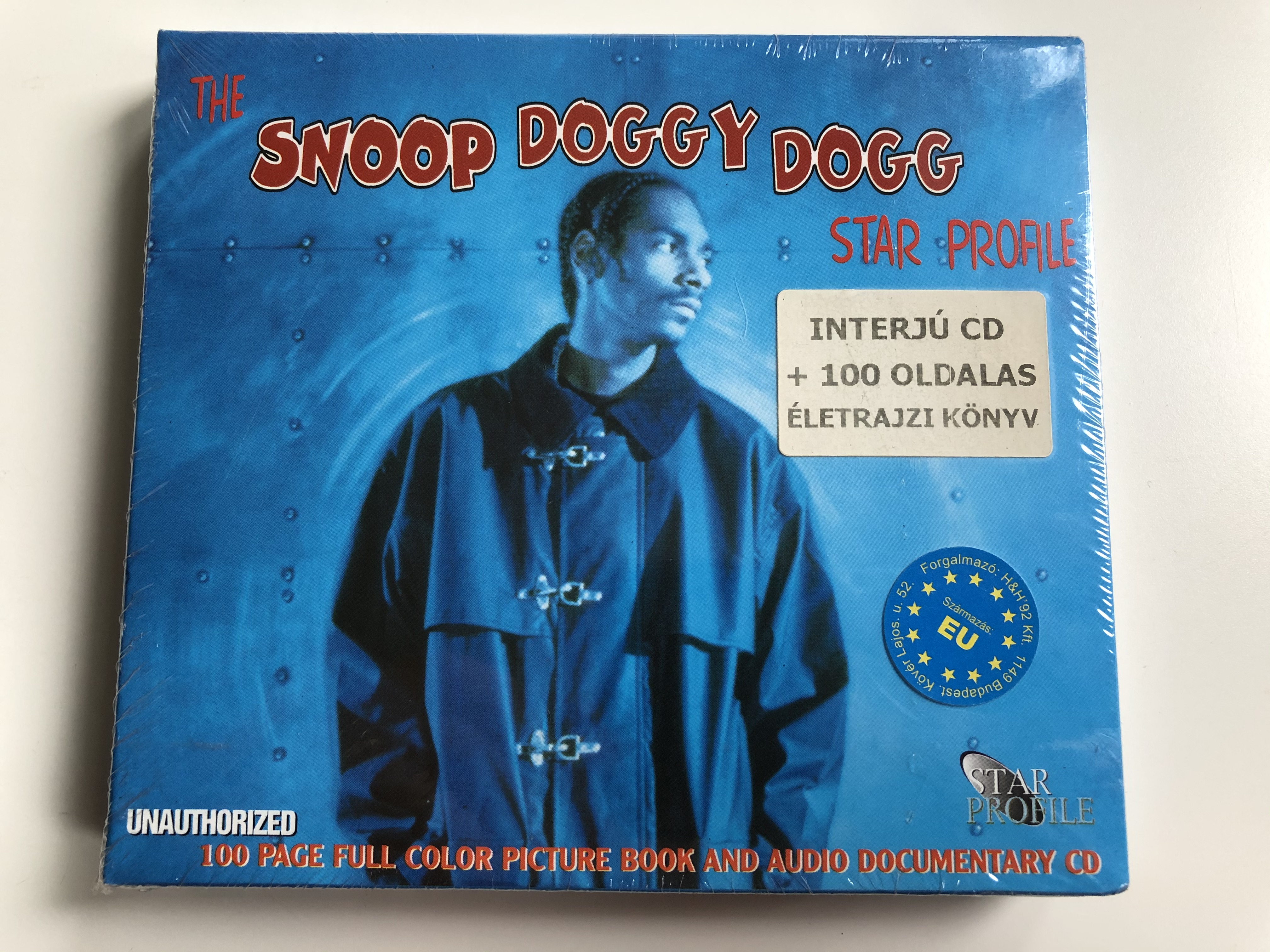 the-snoop-doggy-dogg-star-profile-100-page-full-color-picture-book-and-audio-documentary-cd-point-entertainment-ltd.-audio-cd-collcetors-book-1999-8248-1-.jpg