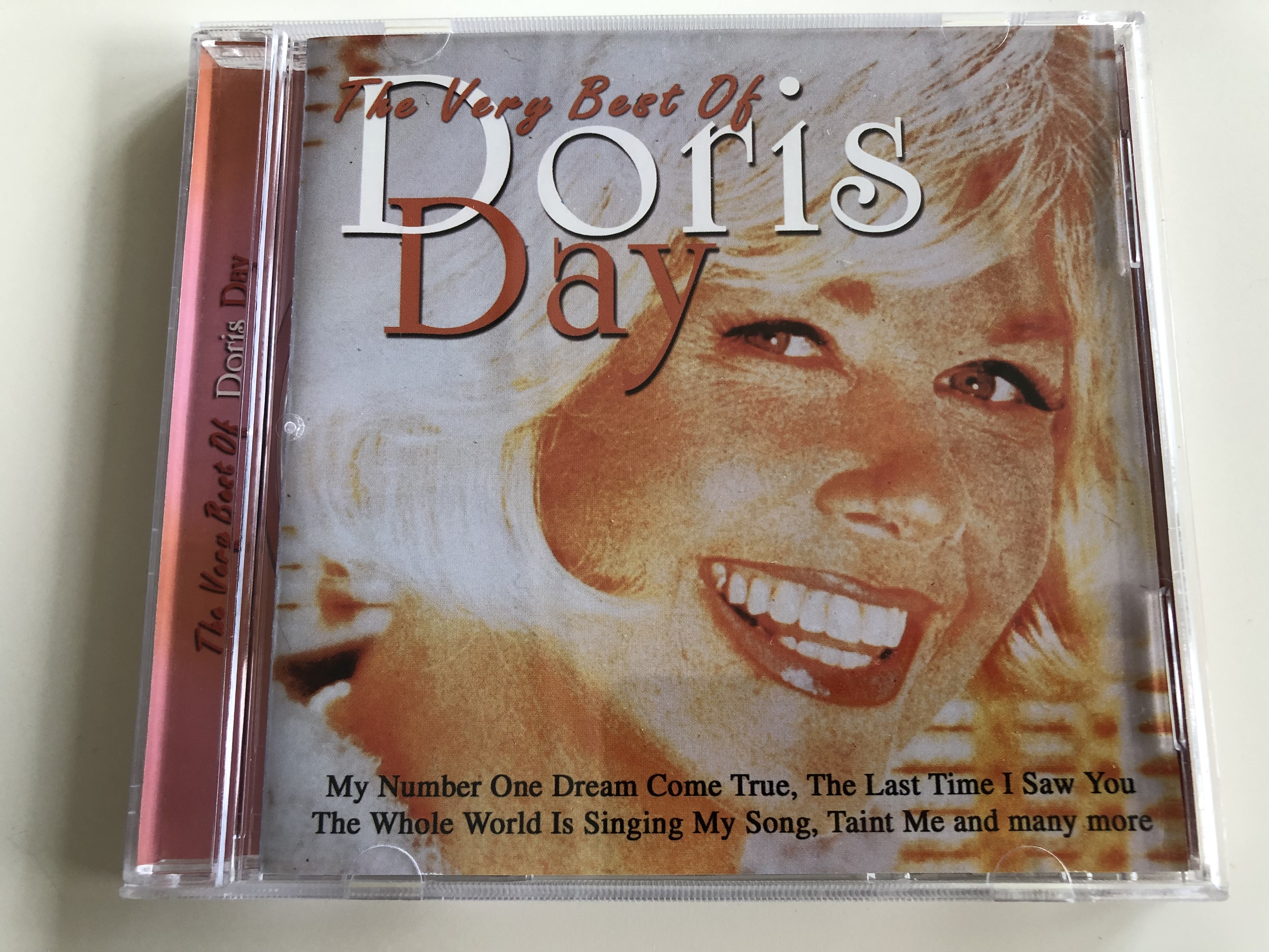 the-very-best-of-doris-day-my-number-one-dream-come-true-the-last-time-i-saw-you-the-whole-world-is-singing-my-song-audio-cd-2001-musicbank-apwcd115-1-.jpg