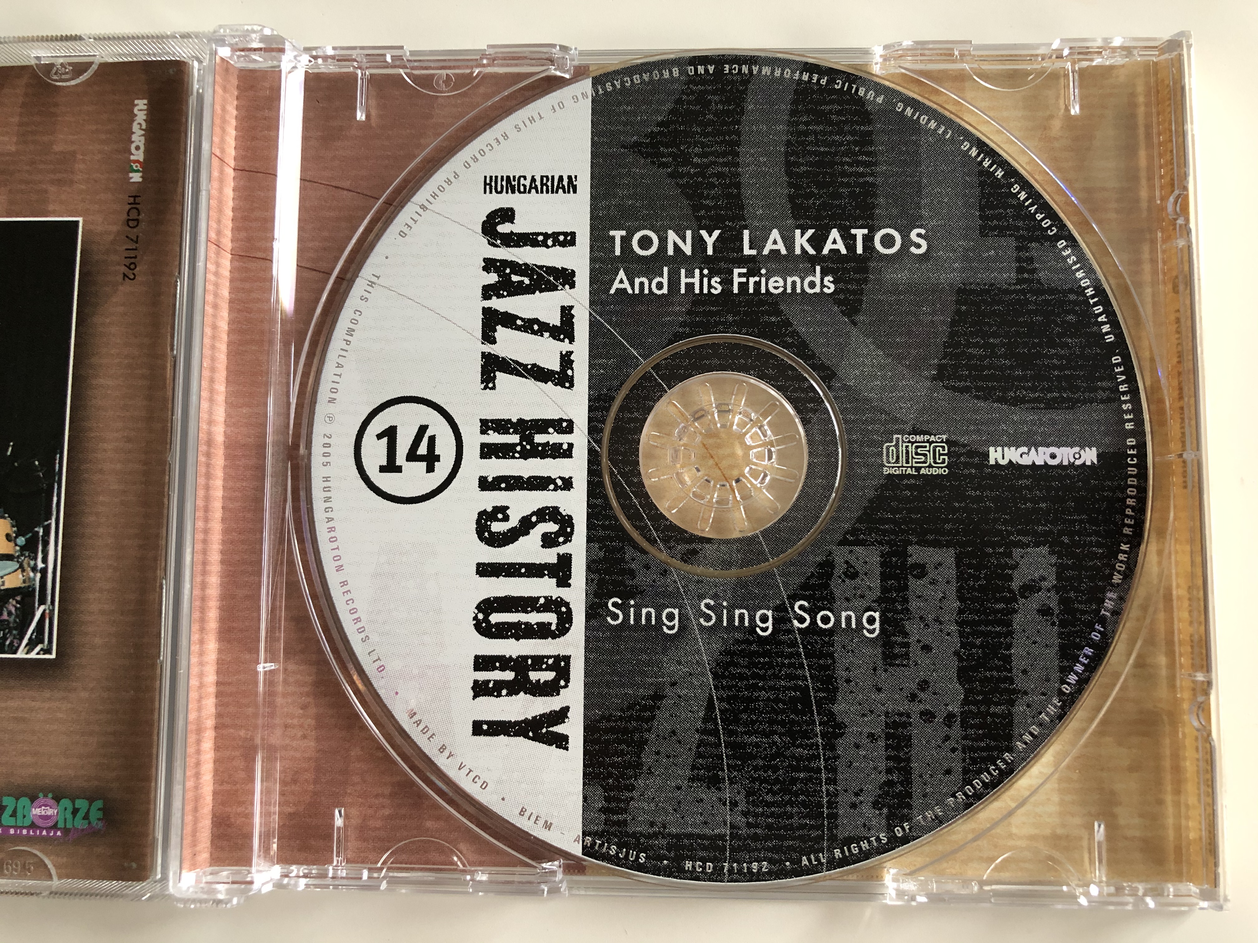 tony-lakatos-and-his-friends-sing-sing-song-hungarian-jazz-history-14-hungaroton-audio-cd-2005-hcd-71192-7-.jpg