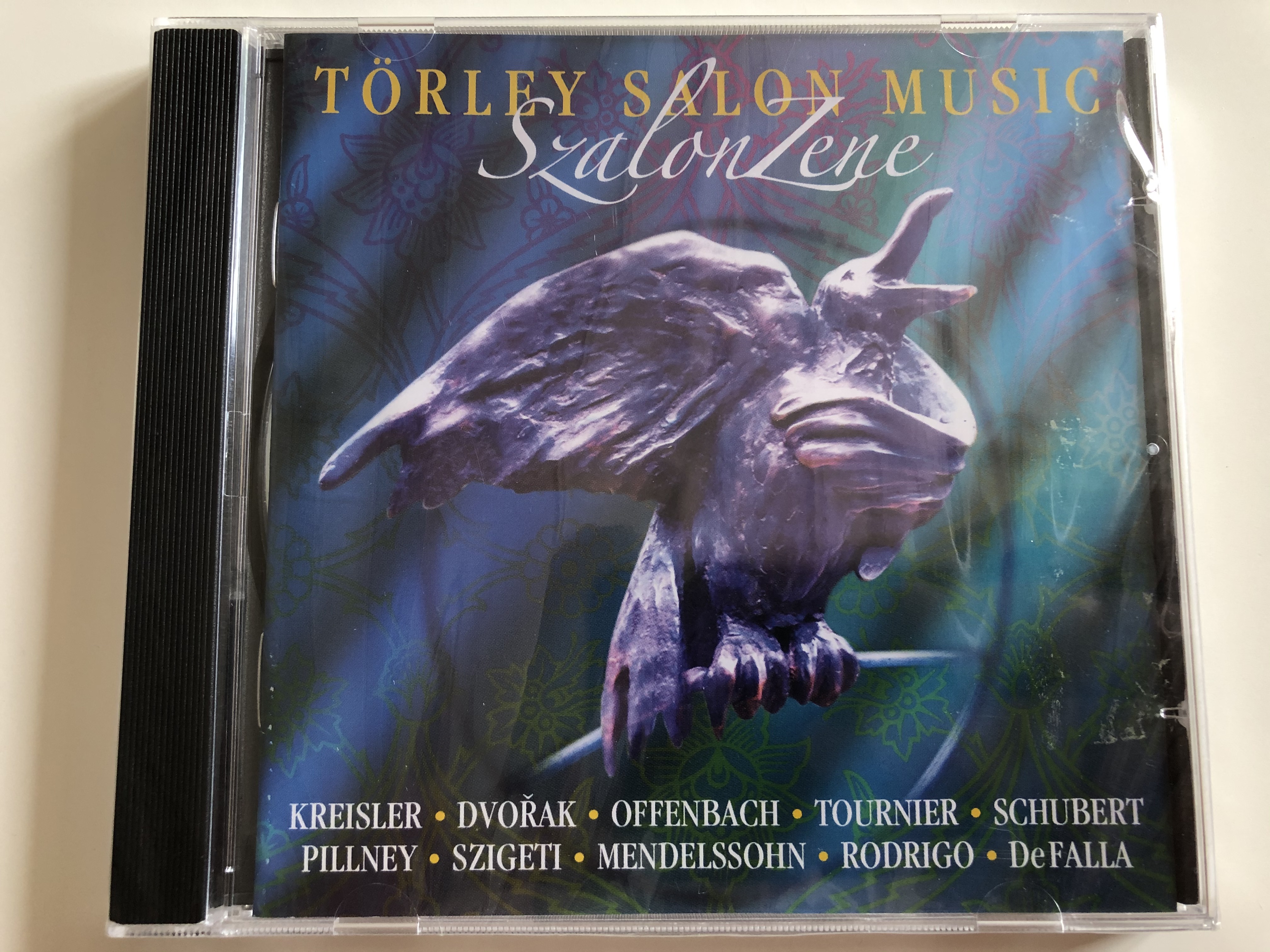 torley-salon-music-szalon-zene-kreisler-dvorak-offenbach-tournier-schubert-pillney-szigeti-mendelssohn-rodrigo-defalla-katedralis-muveszeti-bt.-audio-cd-2008-stereo-kbt-007-1-.jpg