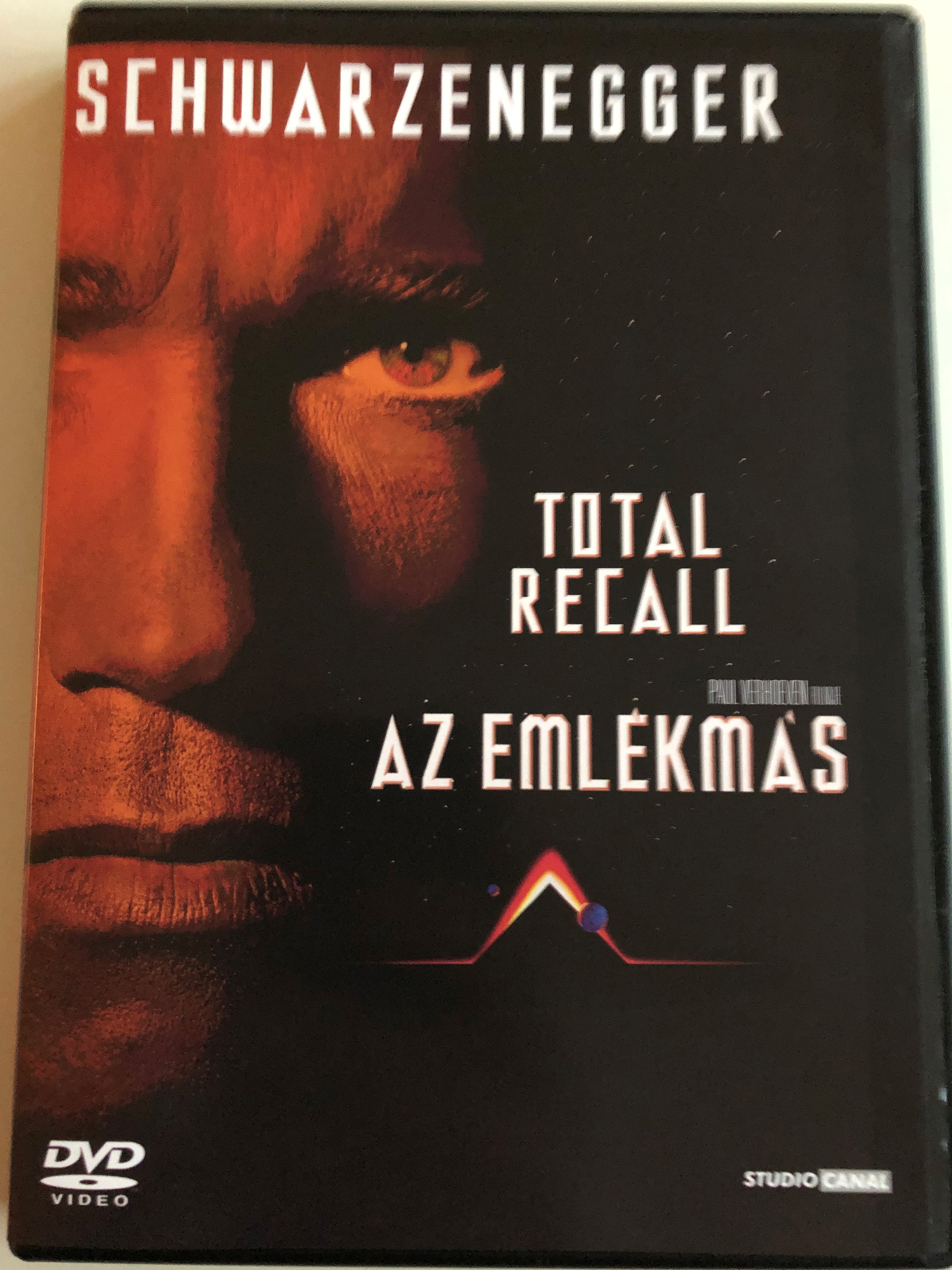 total-recall-dvd-1990-az-eml-km-s-directed-by-paul-verhoeven-1.jpg