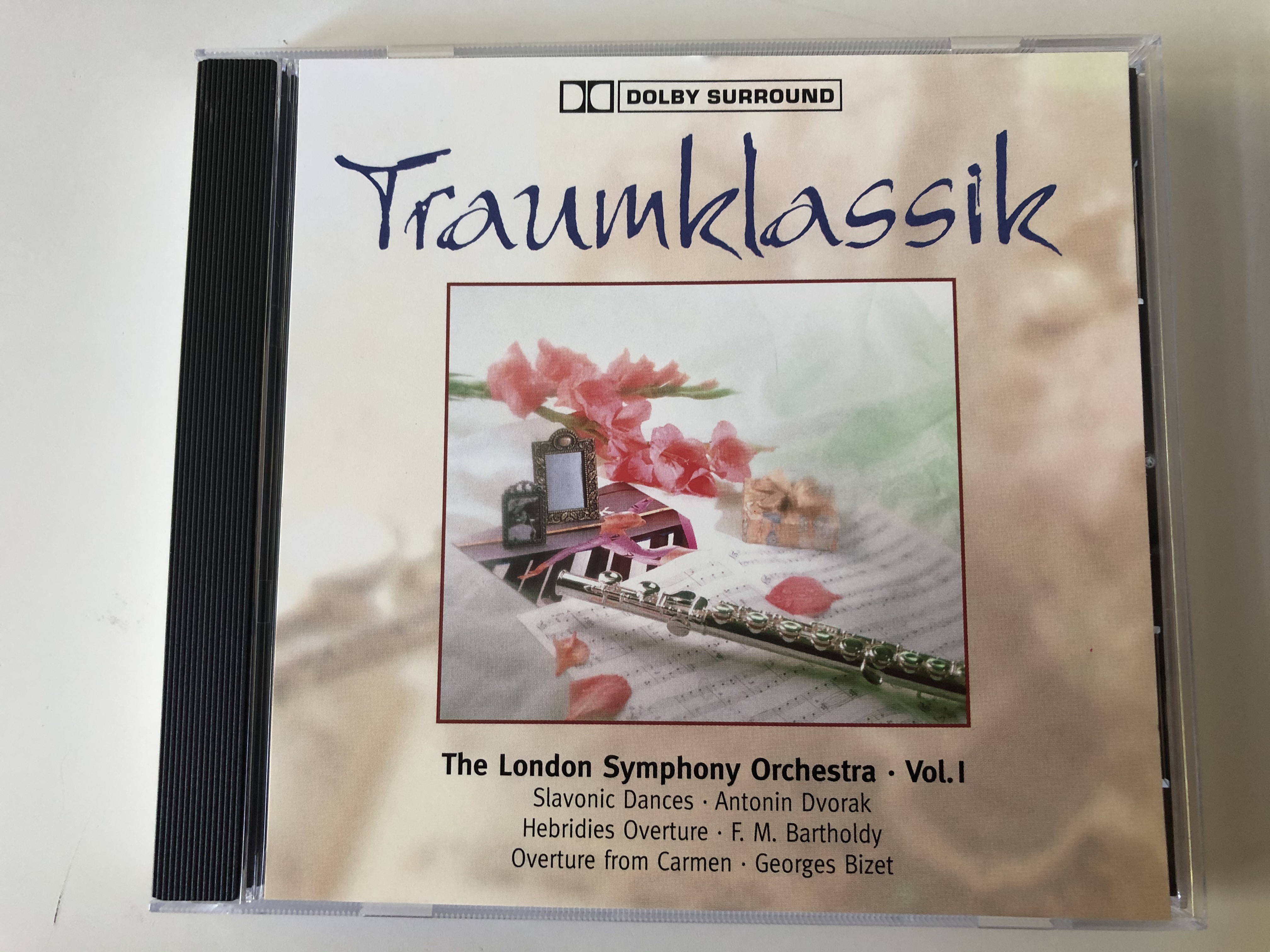 traumklassik-the-london-symphony-orchestra-vol.-1-slavonic-dances-antonin-dvorak-hebridies-overture-f.-m.-bartholdy-overture-from-carmen-georges-bizet-mcp-sound-media-audio-cd-cd-15-1-.jpg