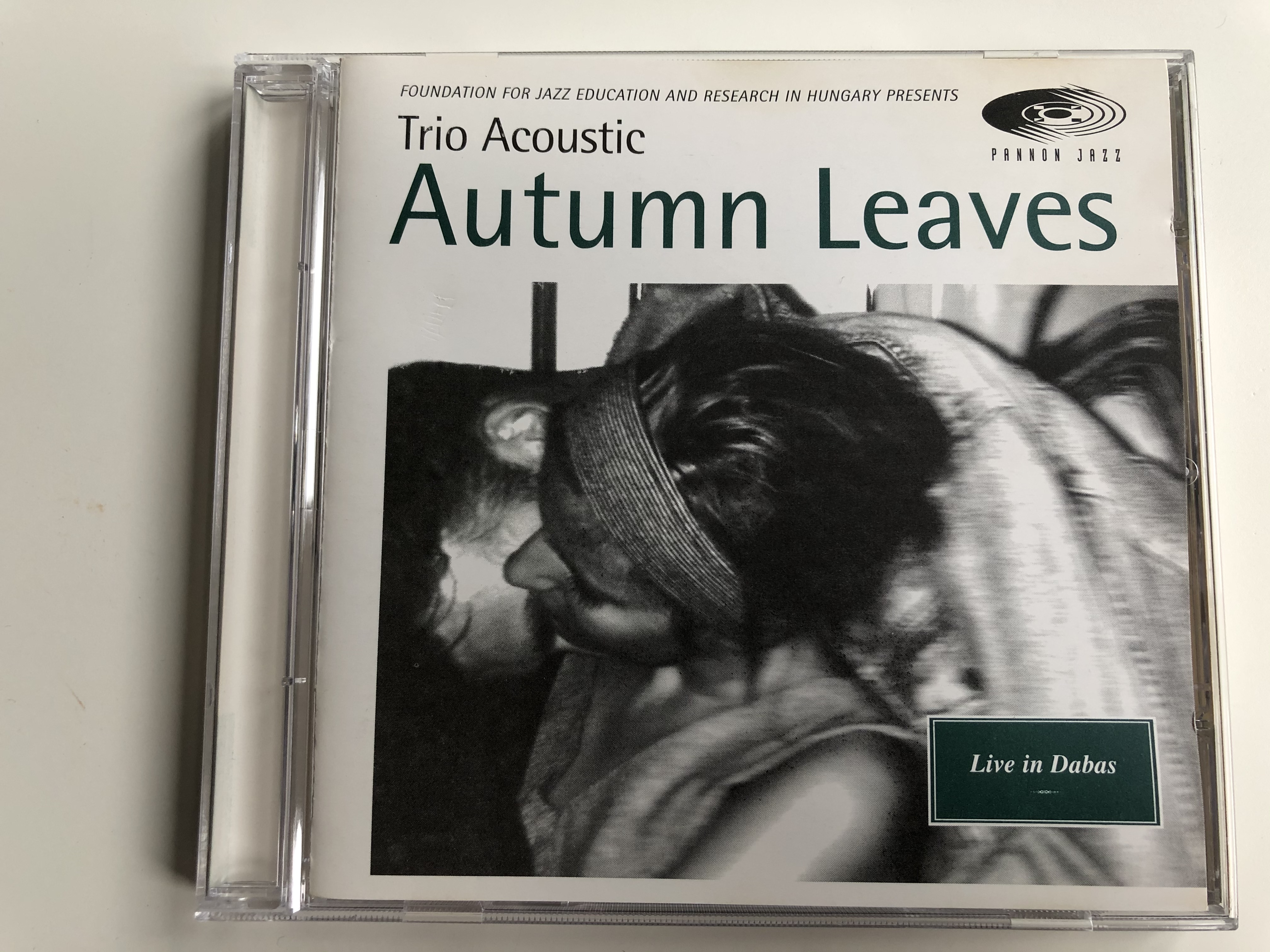 trio-acoustic-autumn-leaves-live-in-dabas-pannon-jazz-audio-cd-1995-pjj-1011-1-.jpg