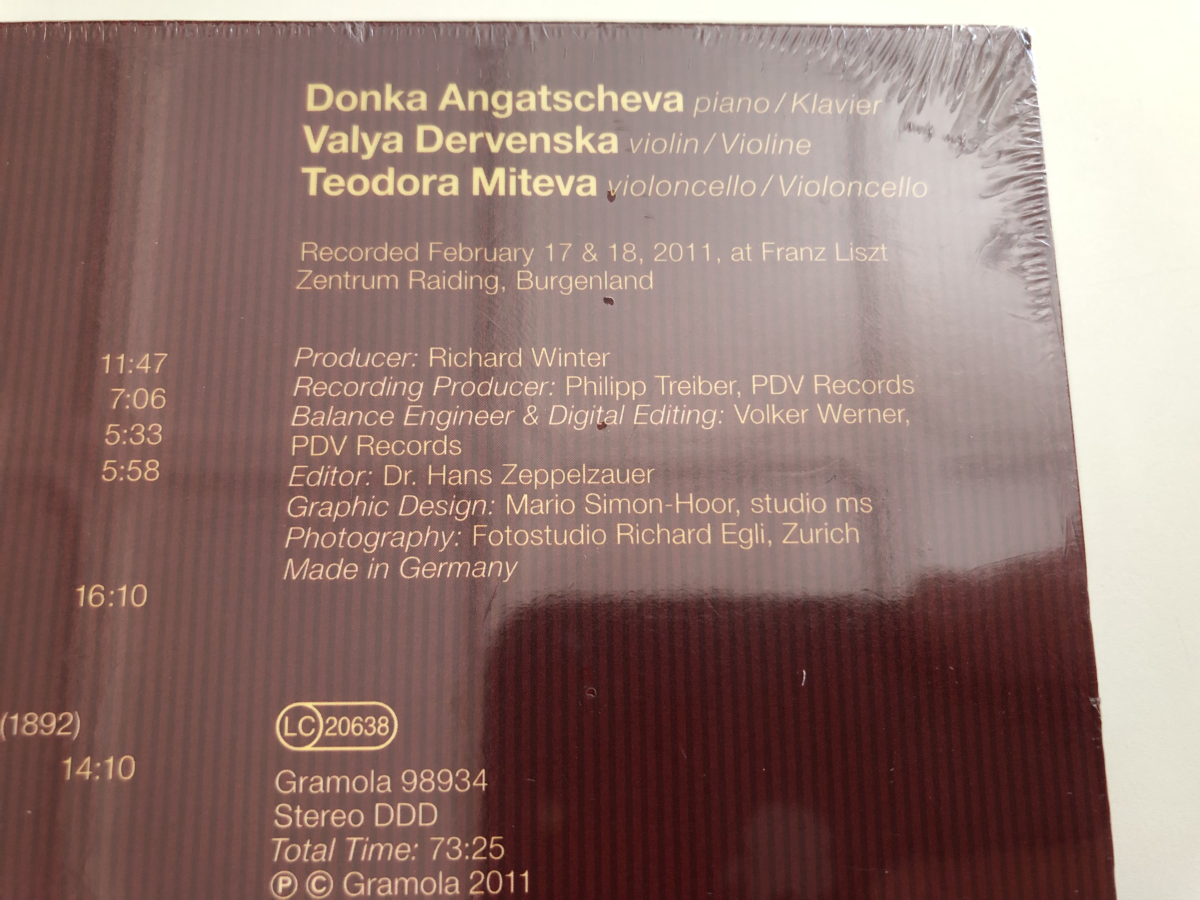 trio-d-ante-vienna-chopin-liszt-rachmaninoff-schostakowitsch-recorded-at-franz-liszt-zentrum-raiding-bonus-dvd-making-of-audio-cd-2011-gramola-4-.jpg