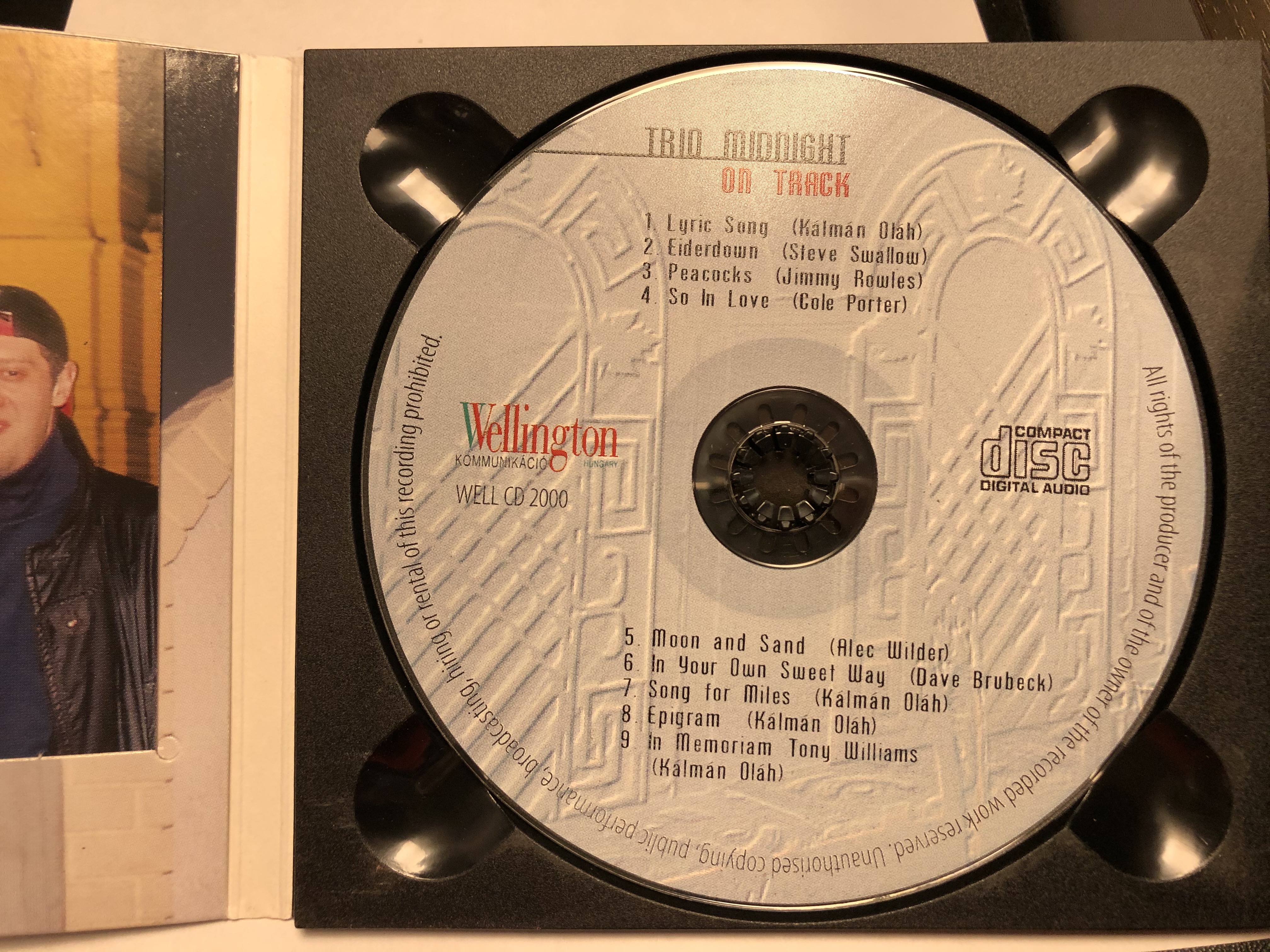 trio-midnight-on-track-featuring-lee-konitz-wellington-kommunik-ci-audio-cd-well-cd-2000-3-.jpg
