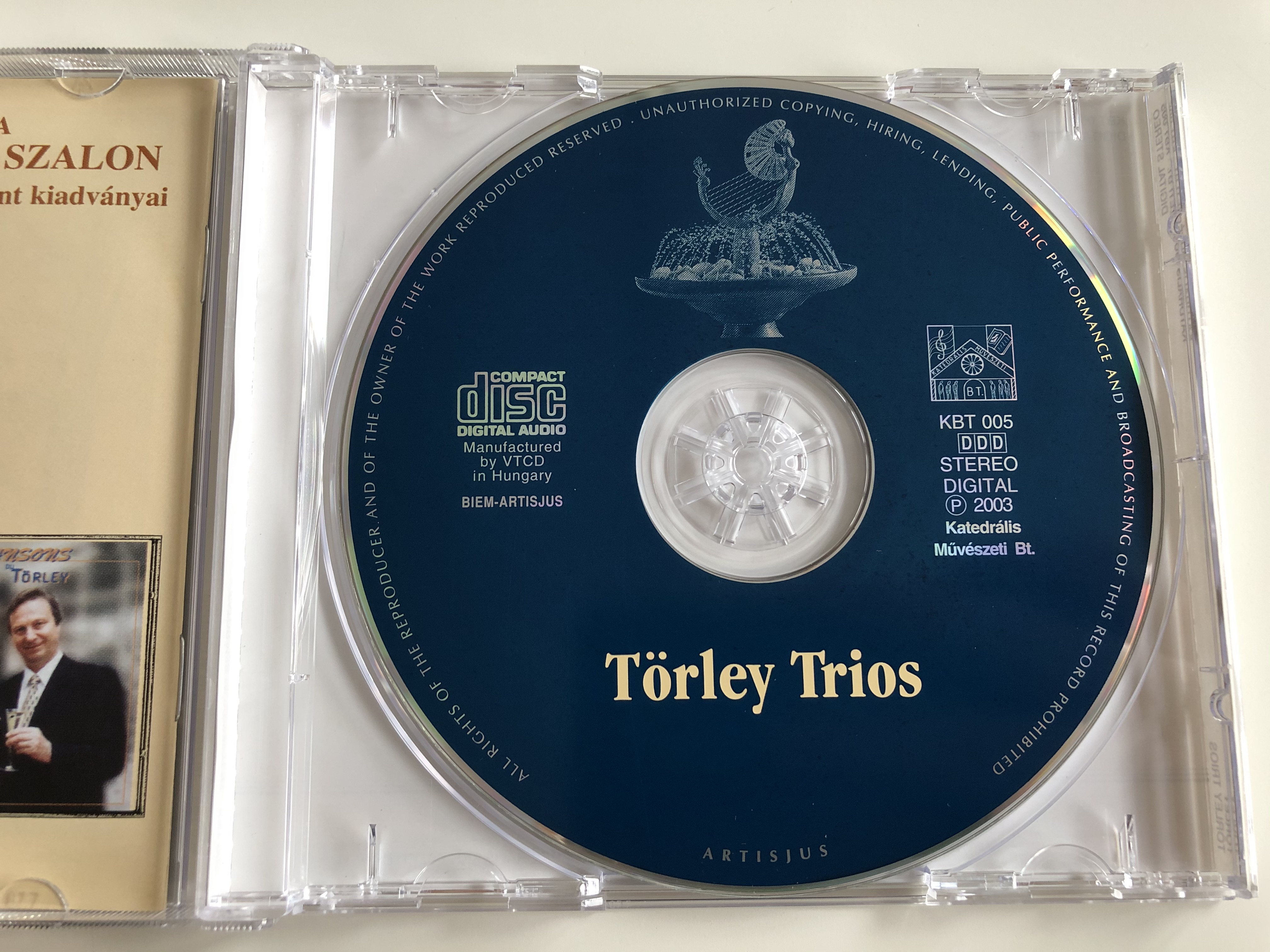 triok-torleyvel-torley-trios-katedralis-muveszeti-bt.-audio-cd-2003-stereo-kbt-005-8-.jpg