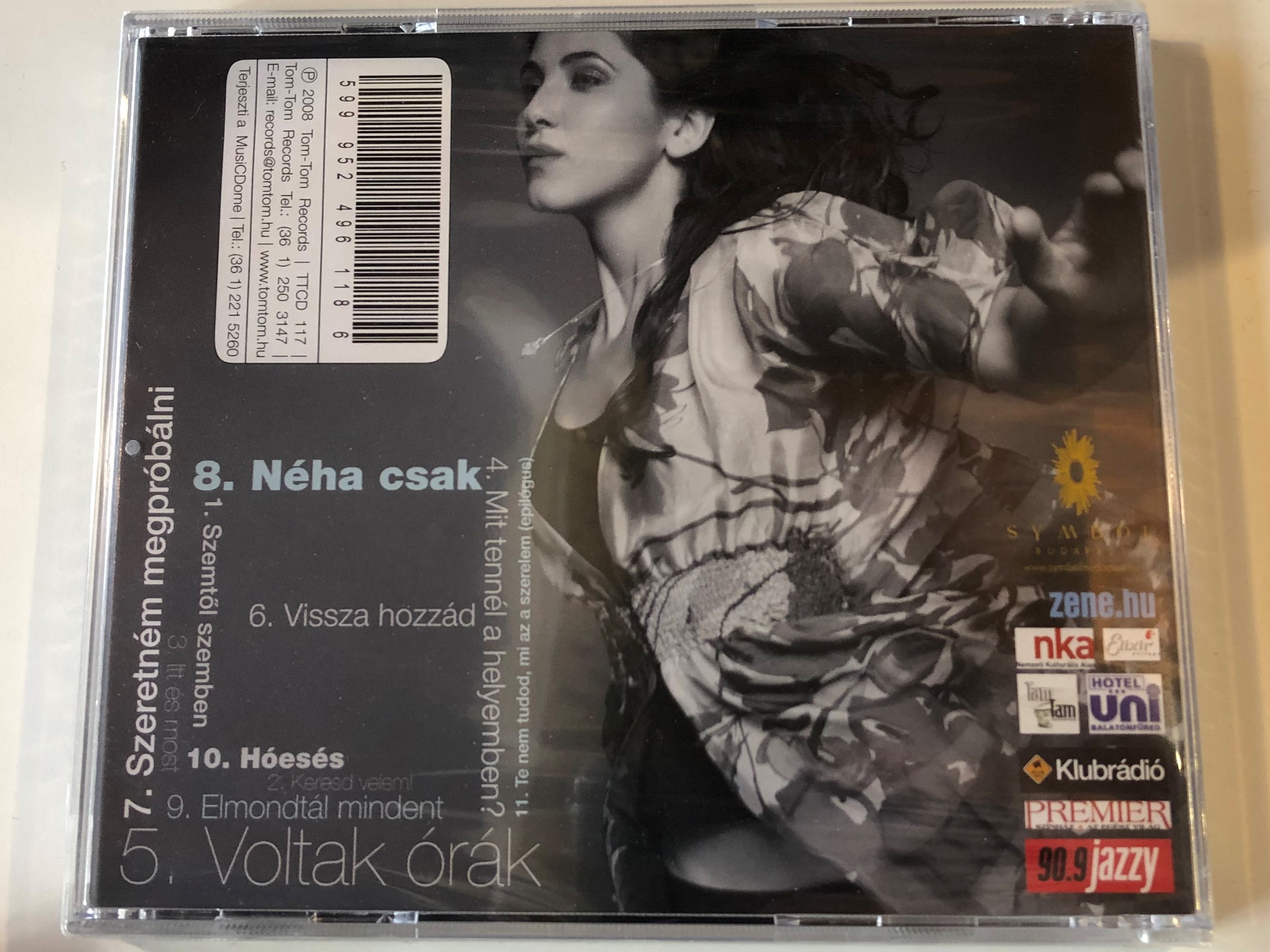 v-czi-eszter-quartet-vissza-hozz-d-tom-tom-records-audio-cd-2008-ttcd-117-2-.jpg