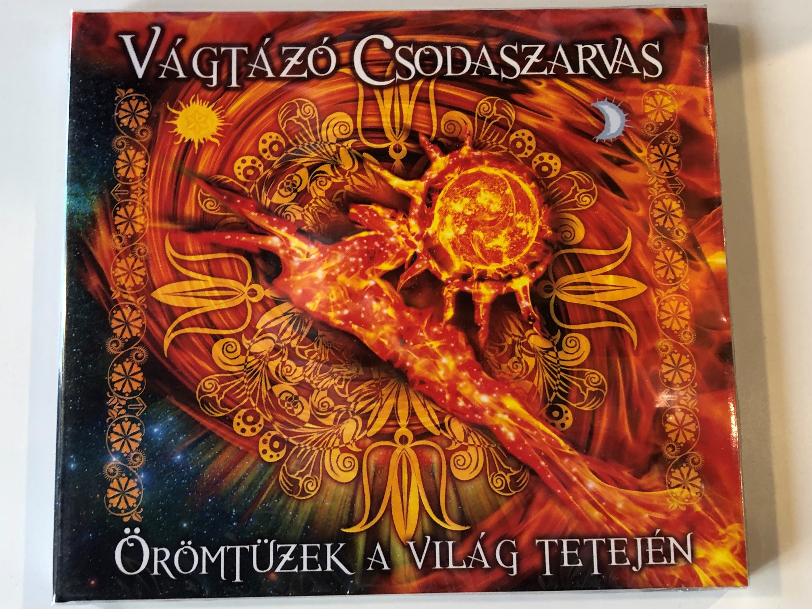 v-gt-z-csodaszarvas-r-mt-zek-a-vil-g-tetej-n-fon-records-audio-cd-2017-5998048540129-1-.jpg