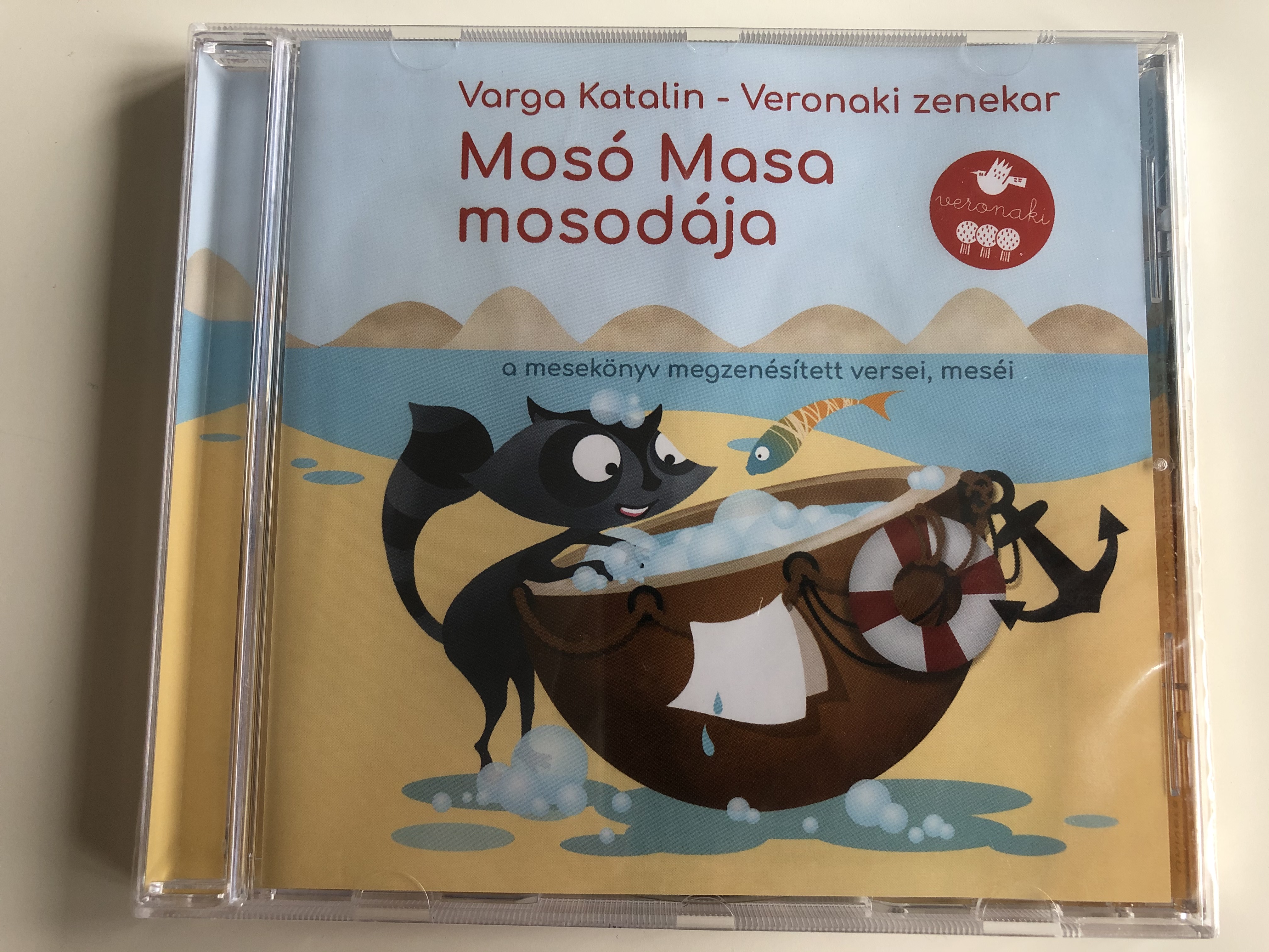 varga-katalin-veronika-zenekar-moso-masa-mosodaja-o-mesekonyv-megzenesitett-versei-mesei-universal-music-kft.-audio-cd-2019-602577599903-1-.jpg