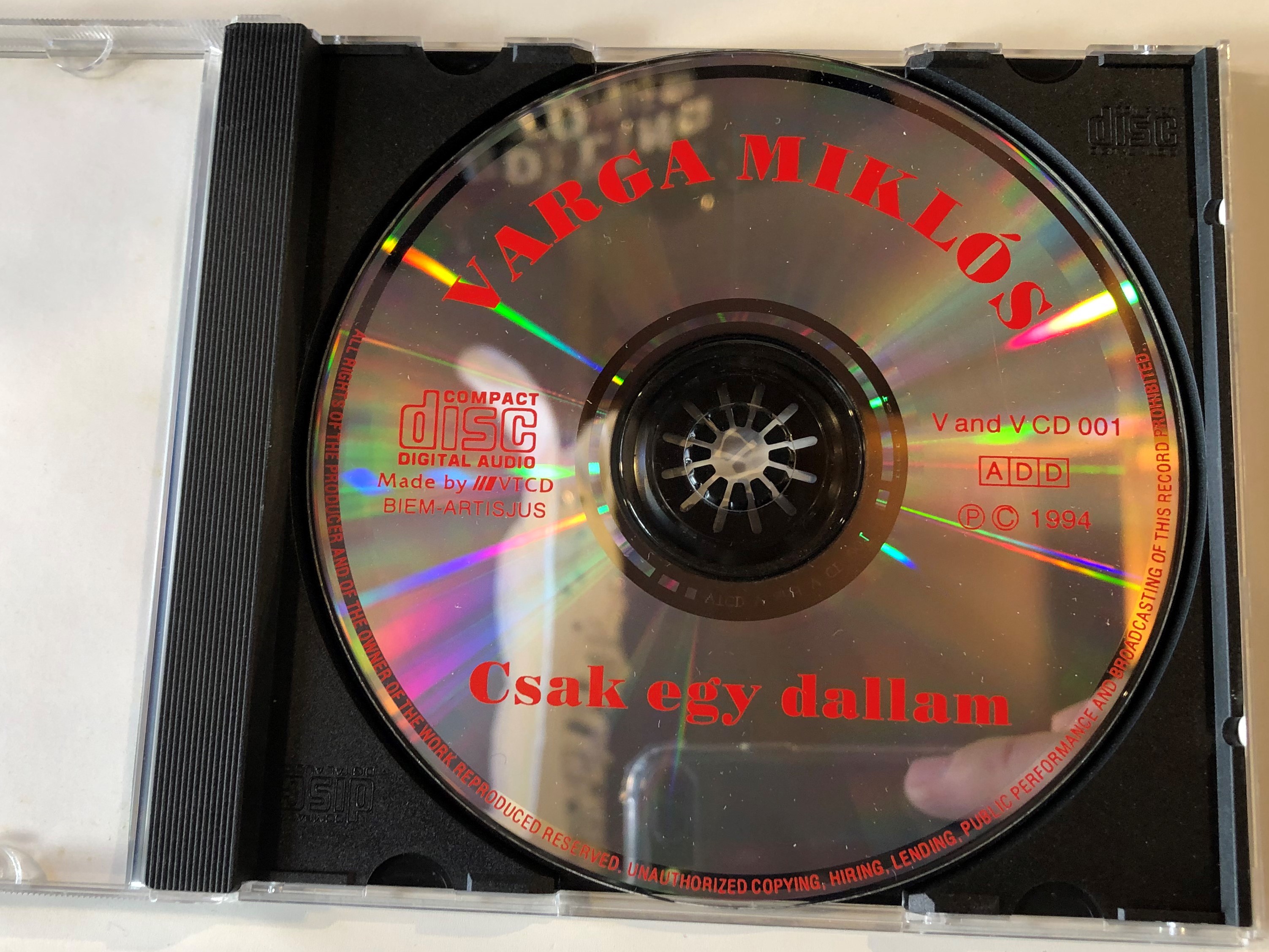 varga-mikl-s-csak-egy-dallam-v-and-v-audio-cd-1994-v-and-v-cd-001-2-.jpg