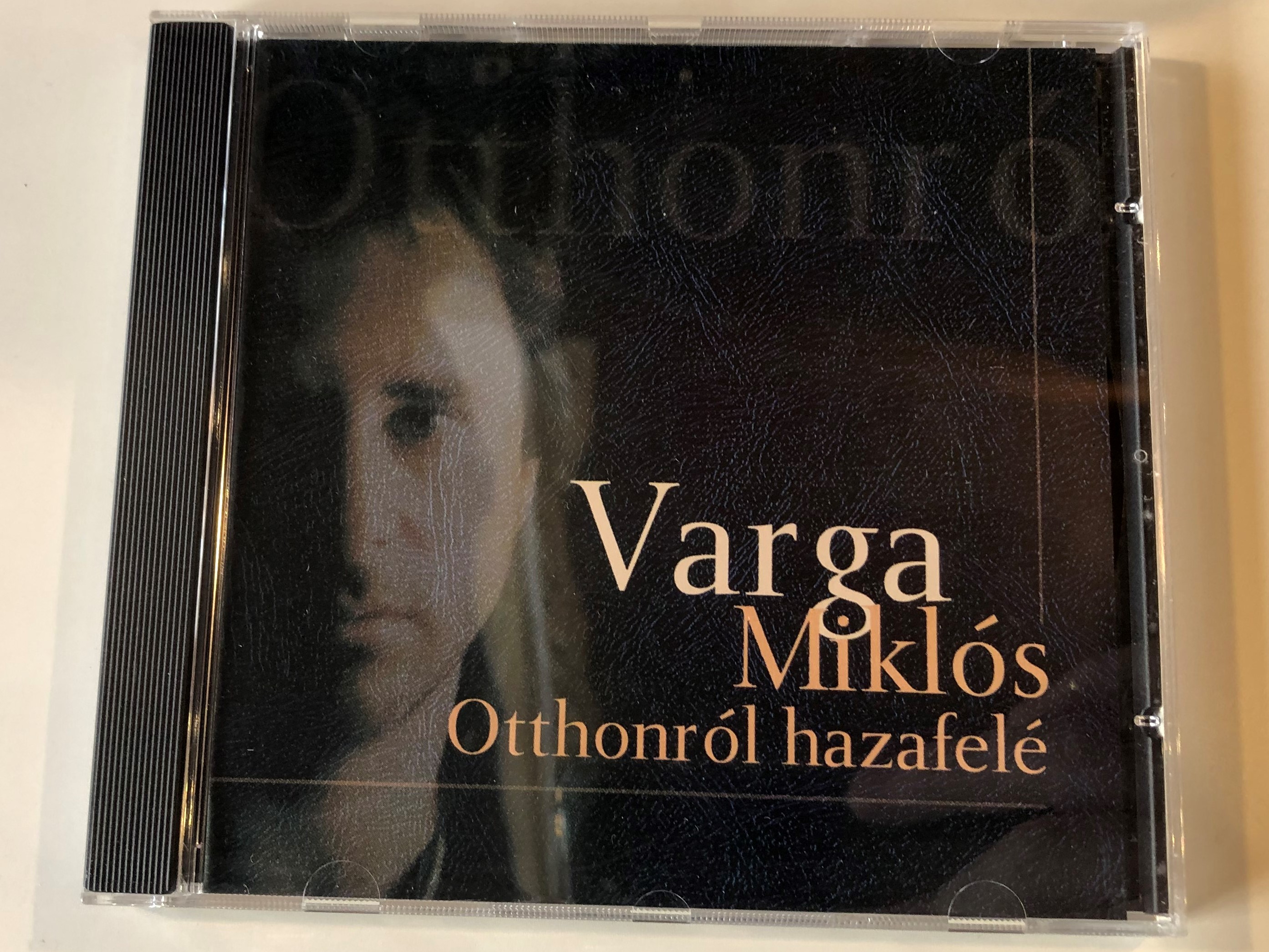 varga-mikl-s-otthonr-l-hazafel-exkluziv-music-kiad-audio-cd-emk-027-1-.jpg