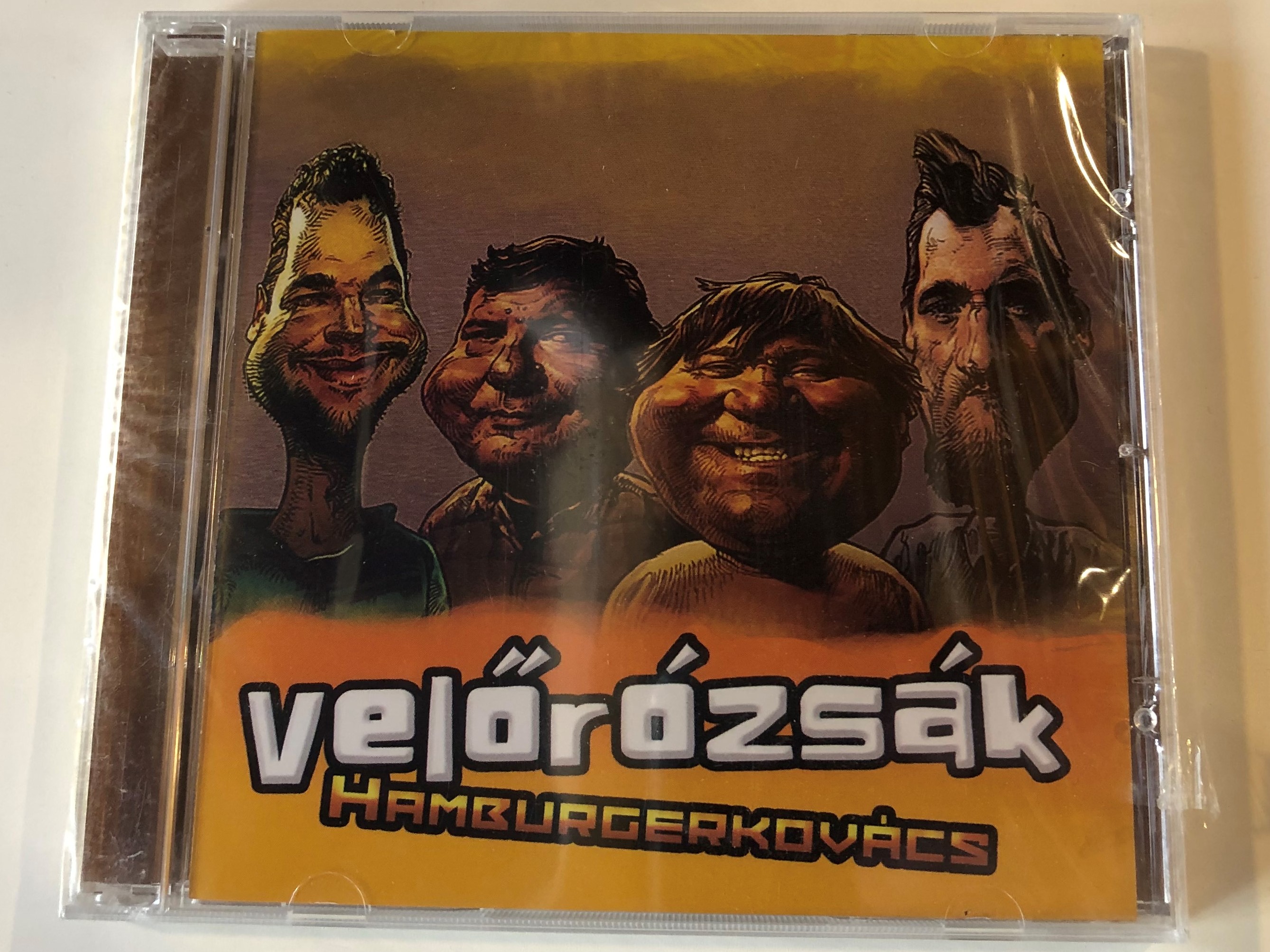 vel-r-zs-k-hamburgerkov-cs-hungarosound-audio-cd-2011-hs-117-1-.jpg