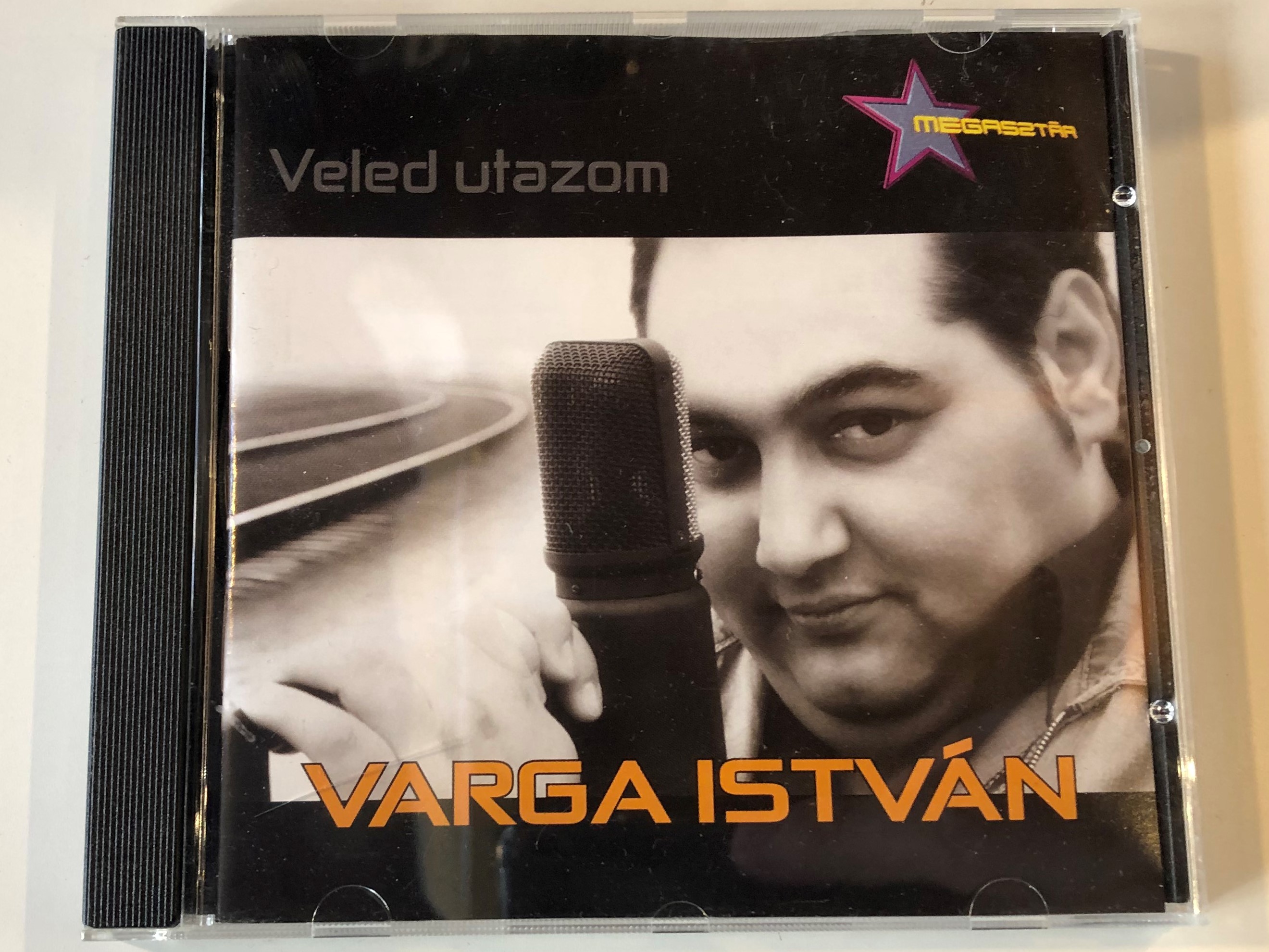 veled-utazom-varga-istv-n-universal-music-group-audio-cd-2007-174632-6-1-.jpg