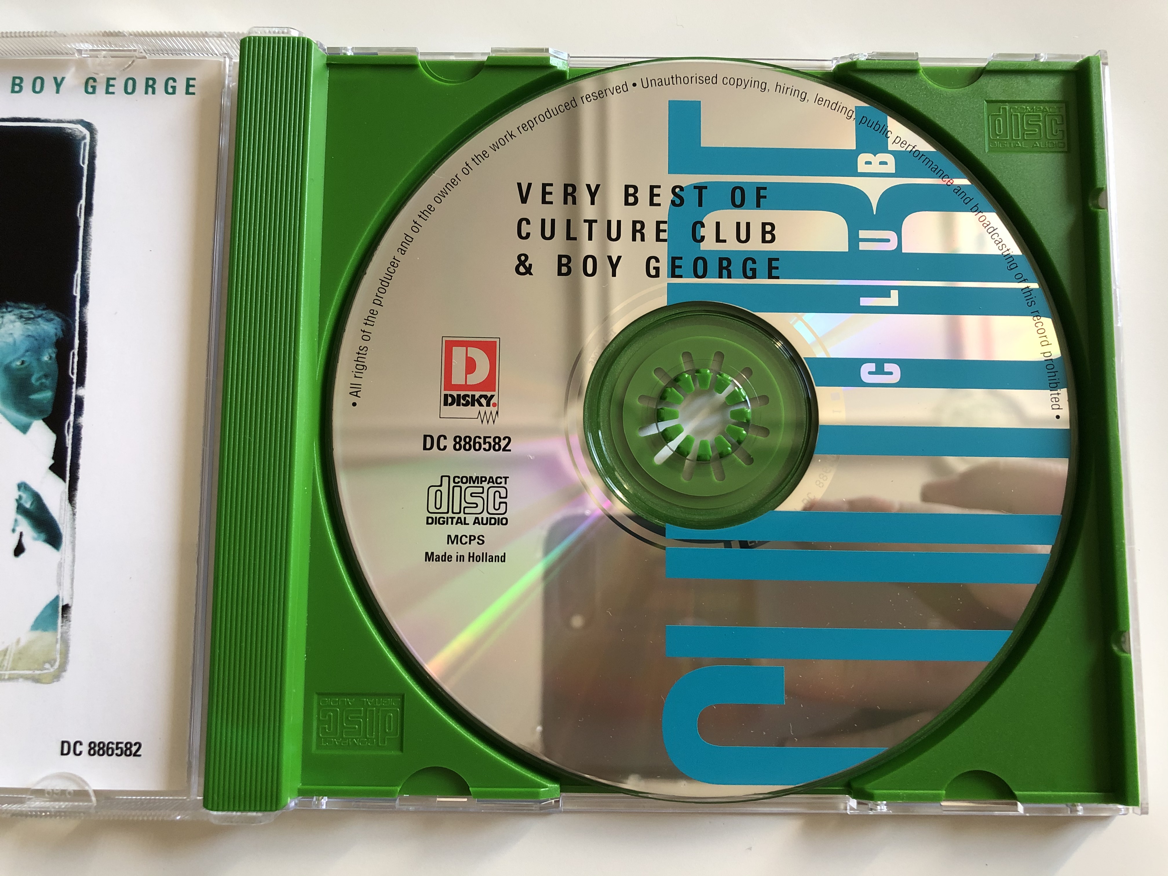 very-best-of-culture-club-boy-george-culture-club-do-you-really-want-to-hurt-me-the-war-song-everything-i-own-karma-chameleon-and-more-disky-audio-cd-1997-dc-886582-4-.jpg