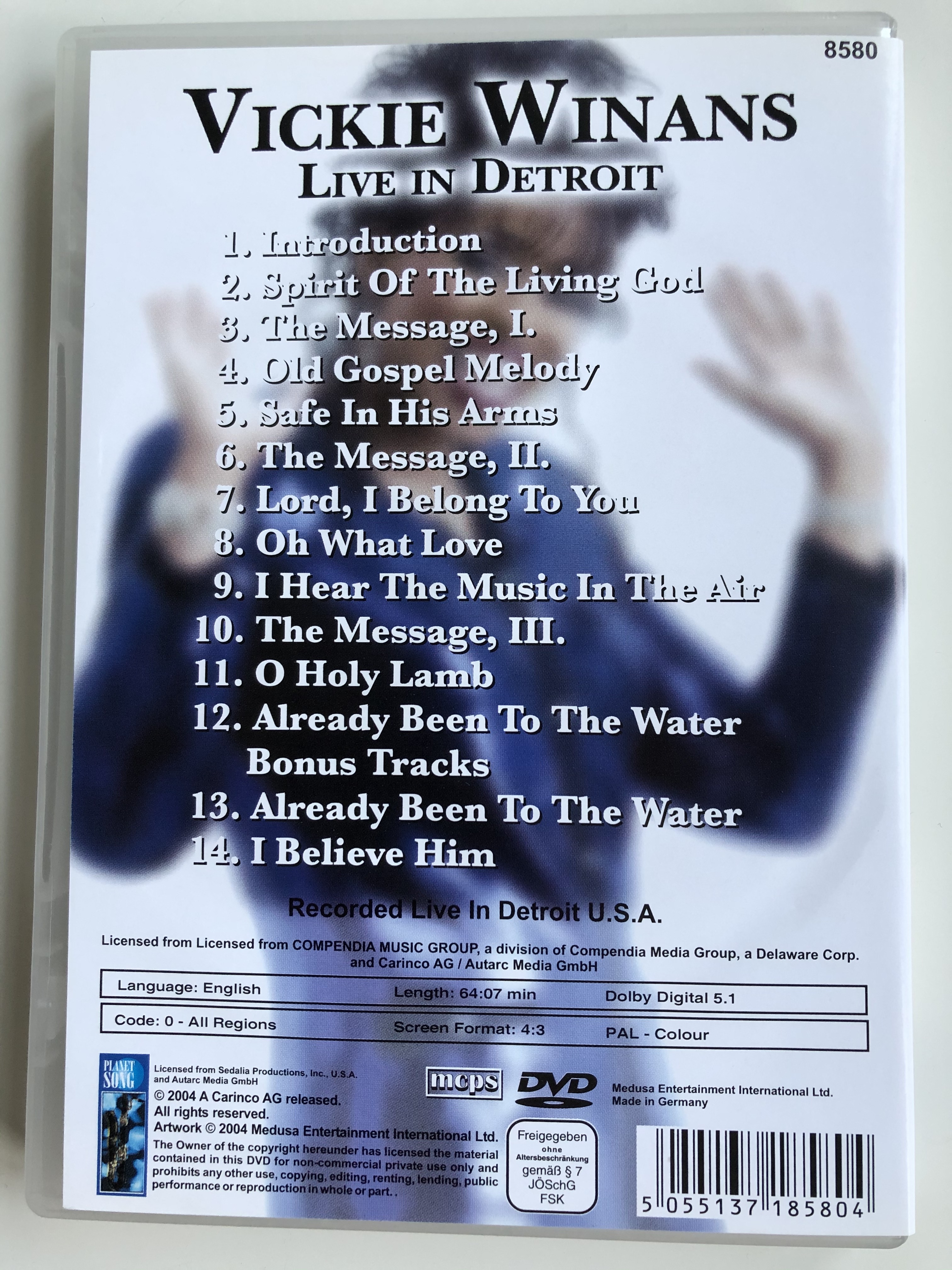 vickie-winans-dvd-2004-live-in-detroit-2.jpg