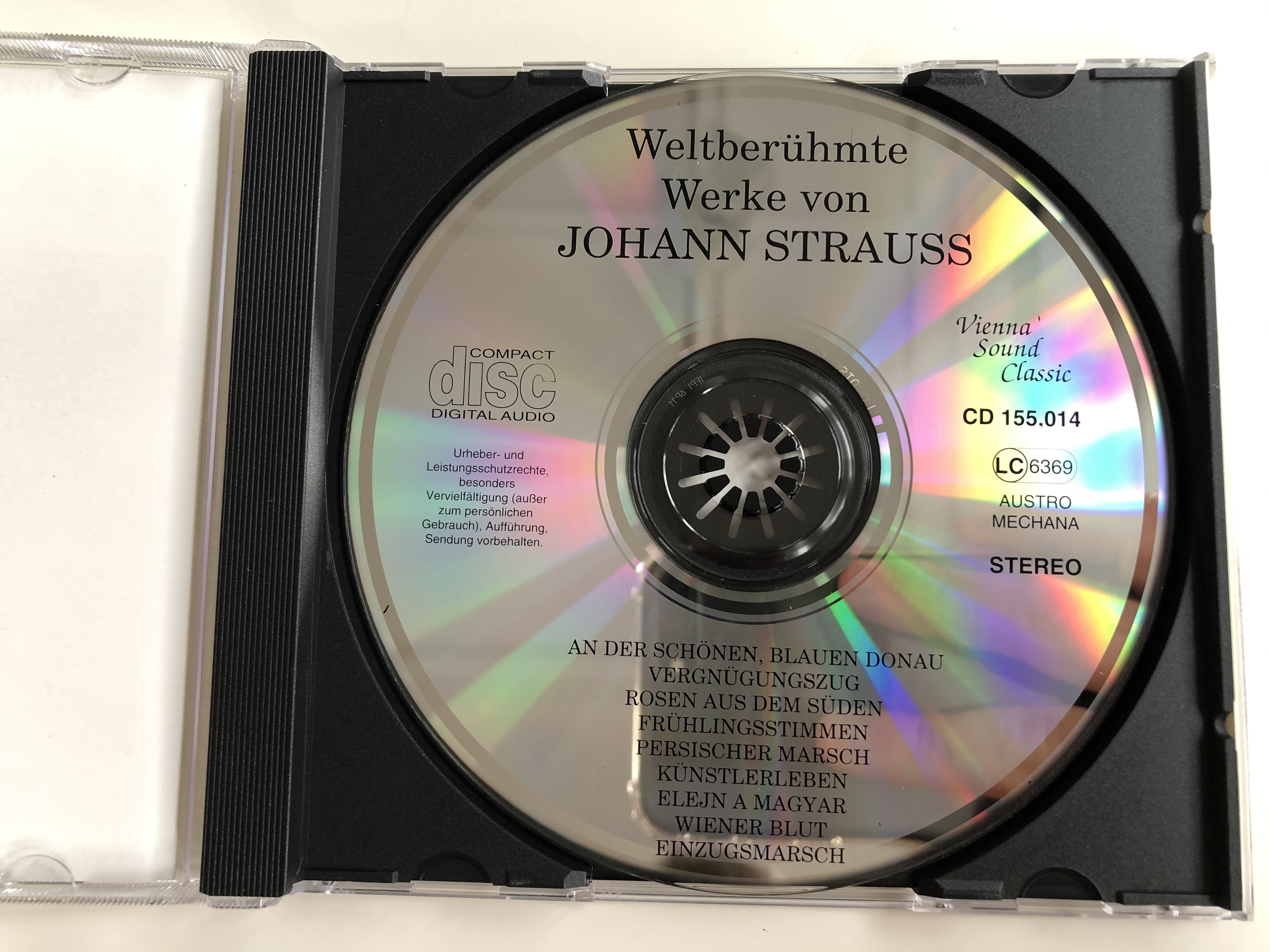 vienna-sound-classic-beruhmte-meisterwerke-strauss-ein-abend-bei-johann-strauss-1894-j.s.-sohn-weltberuhmte-werke-an-der-schonen-blauen-donau-u.a.-digital-recording-mastering-digi.jpg