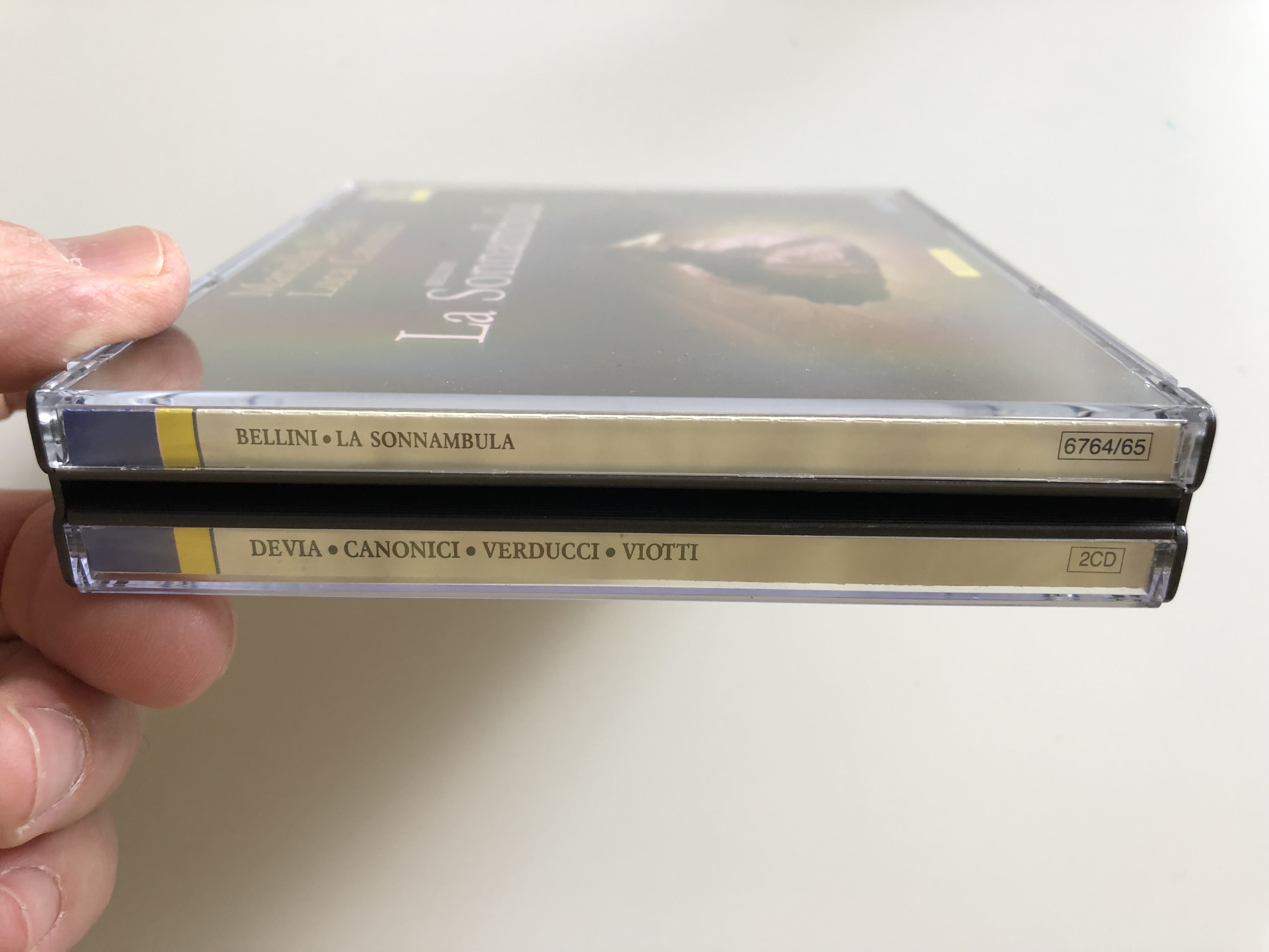 vincenzo-bellini-la-sonnambula-2x-audio-cd-1991-melodramma-in-due-atti-di-felice-romani-orchestra-sinfonica-di-piacenza-conducted-by-marcello-viotti-2-.jpg