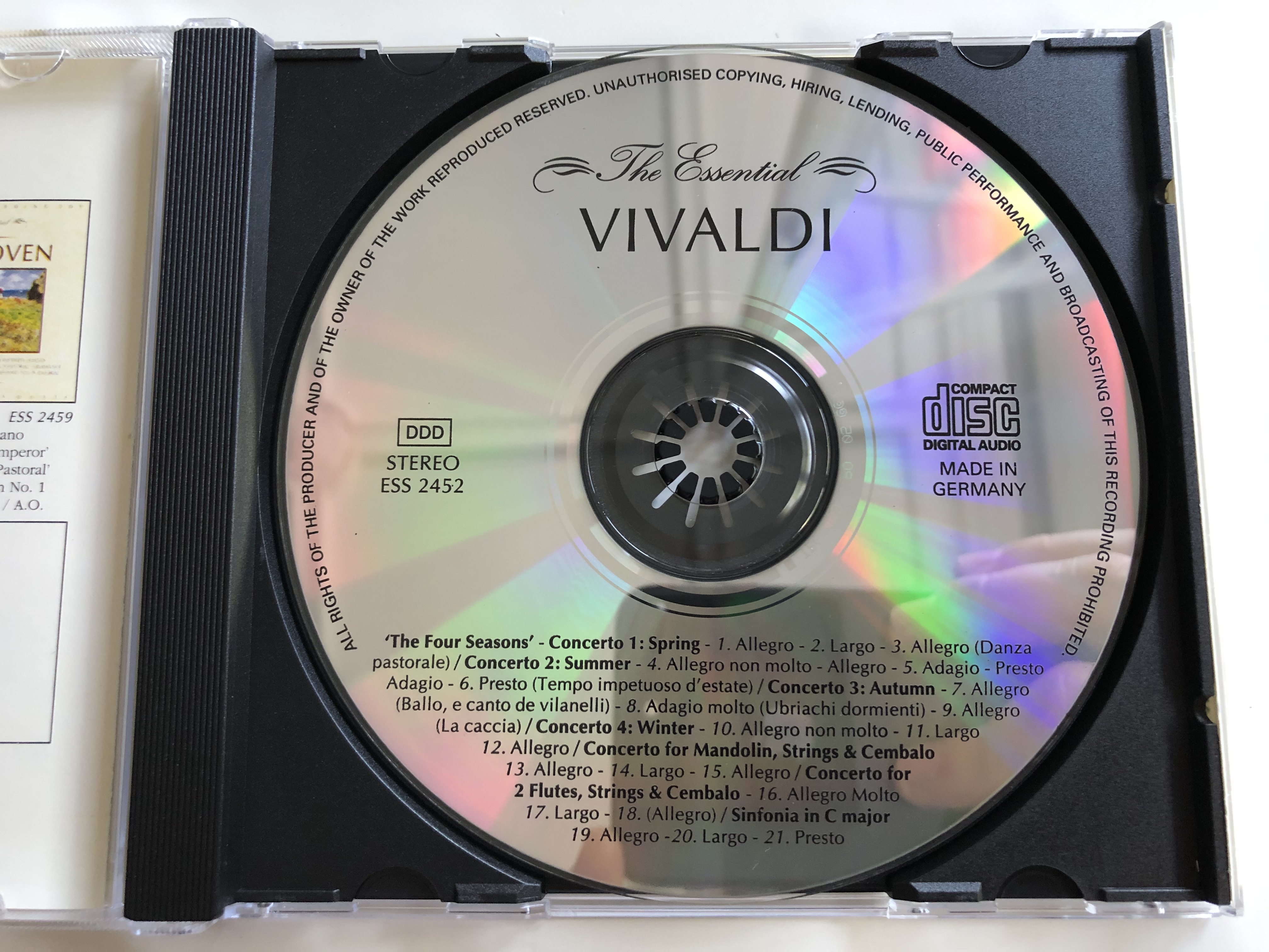 vivaldi-the-four-seasons-concerto-for-mandolin-concerto-for-2-flutes-sinfonia-in-c-major-the-essential-audio-cd-1992-stereo-ess-2452-3-.jpg