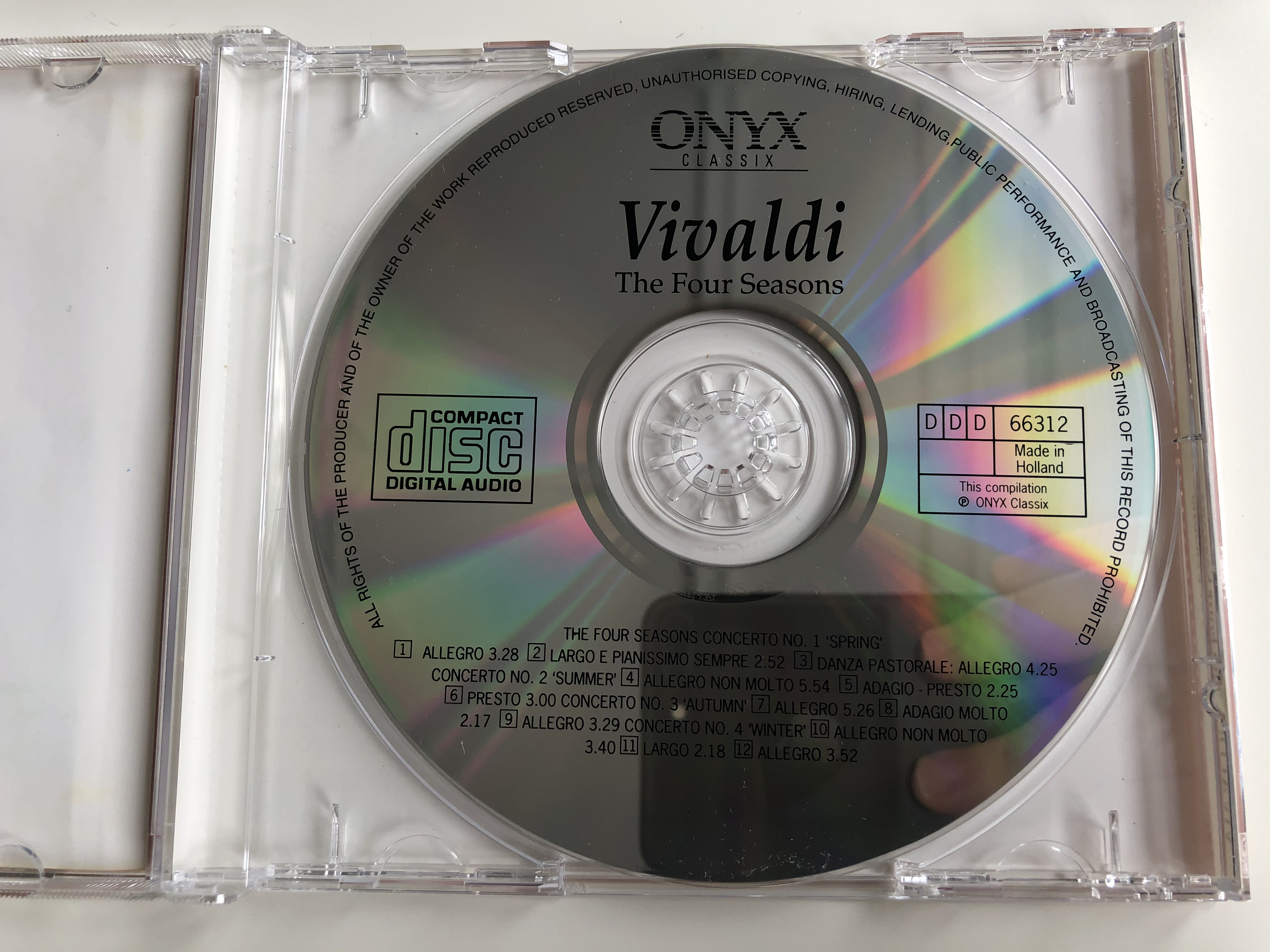 vivaldi-the-four-seasons-musici-di-san-marco-i-solisti-di-zagreb-onyx-classix-audio-cd-1994-stereo-666312-2-.jpg