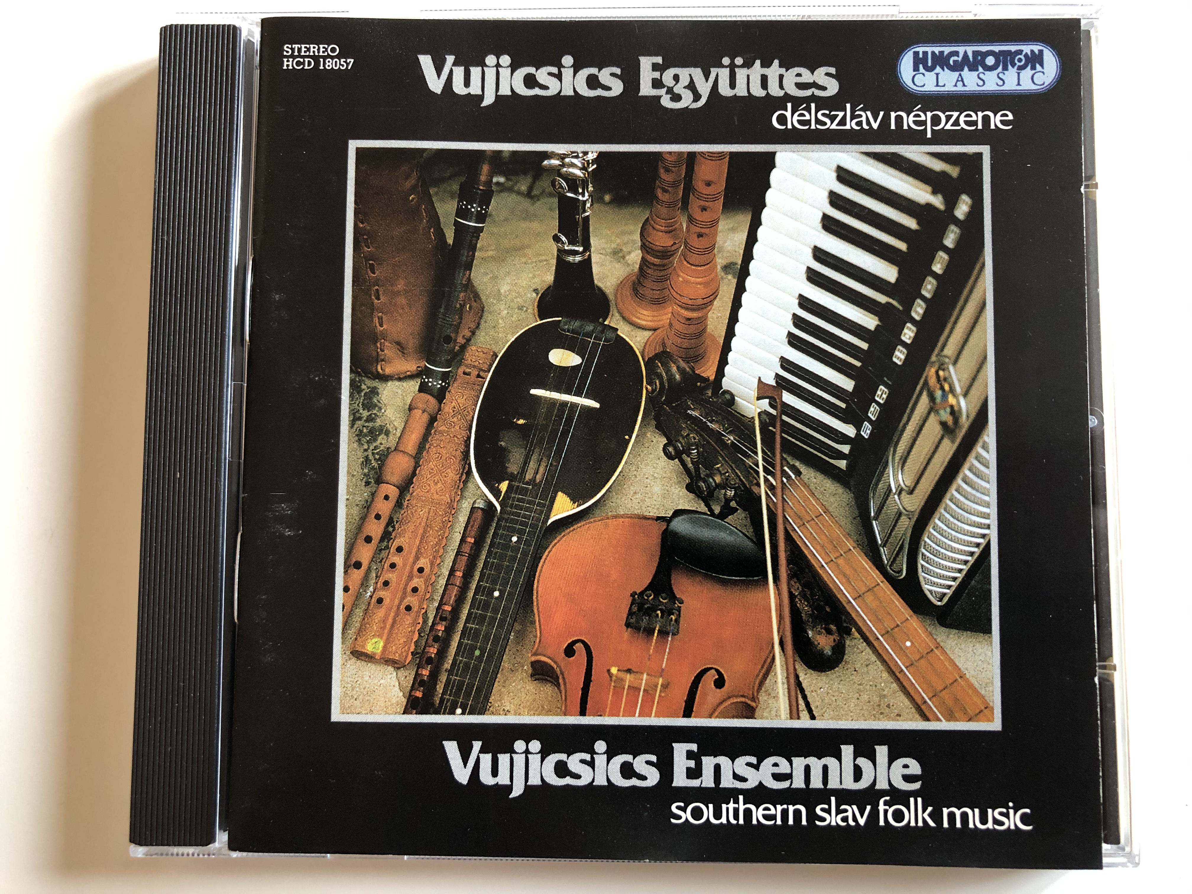 vujicsics-ensemble-southern-slav-folk-music-d-lszl-v-n-pzene-hungaroton-classic-audio-cd-2000-stereo-hcd-18057-1-.jpg