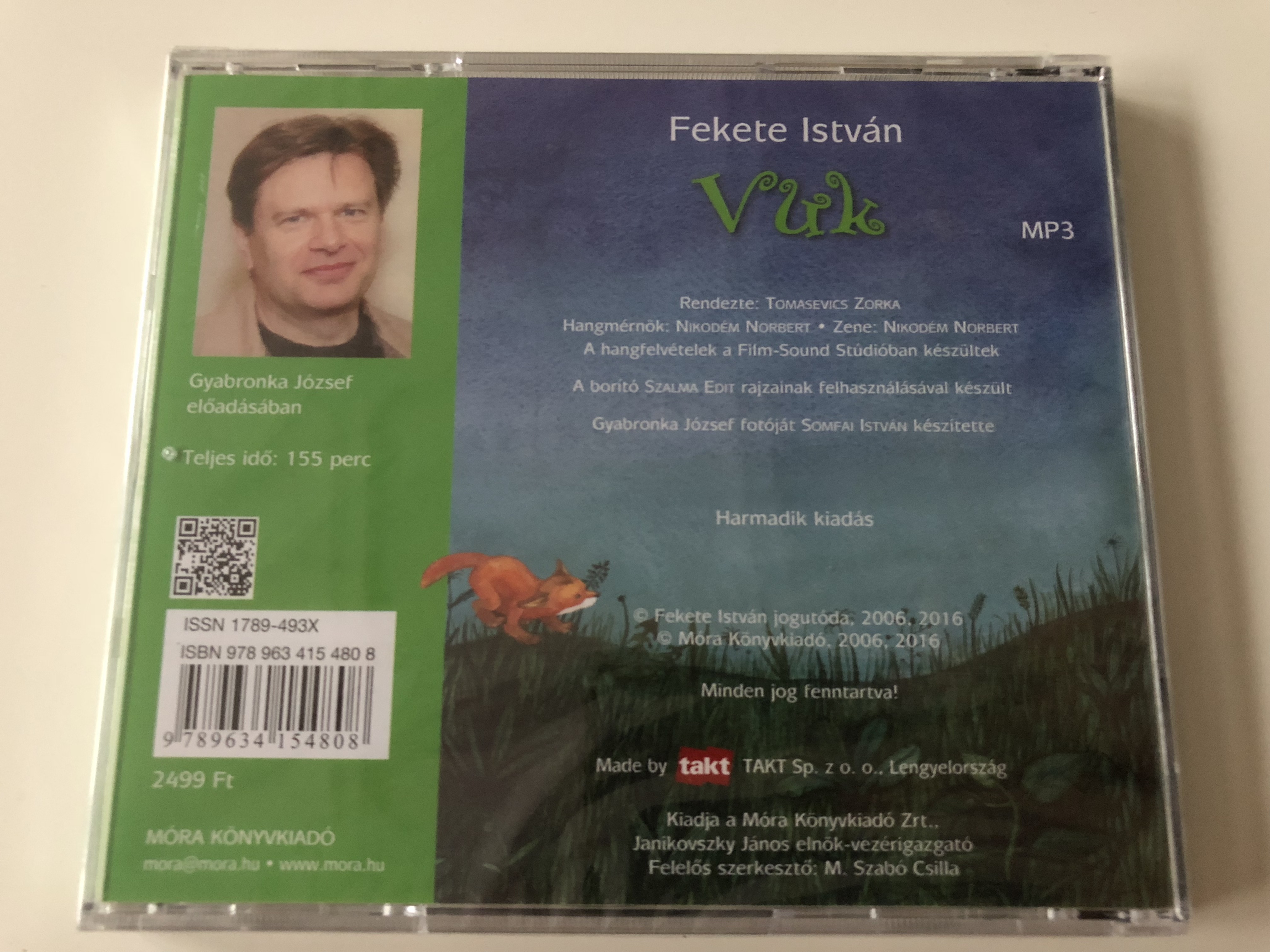 vuk-by-fekete-istv-n-hungarian-language-mp3-audio-book-vuk-the-fox-cub-read-by-gyabronka-j-zsef-m-ra-k-nyvkiad-2016-2-.jpg