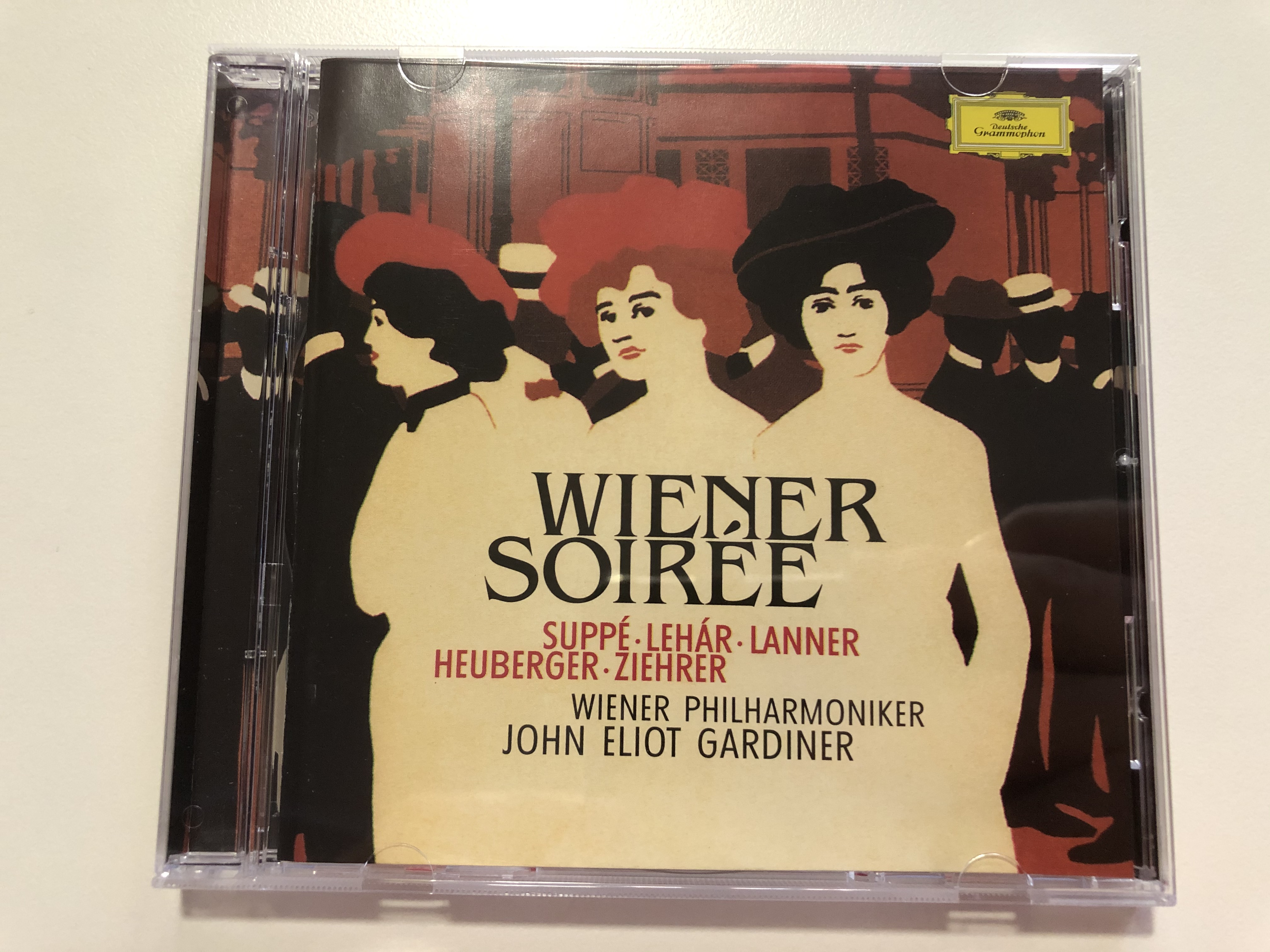 wiener-soir-e-suppe-lehar-lanner-heuberger-ziehrer-wiener-philharmoniker-john-eliot-gardiner-deutsche-grammophon-audio-cd-1999-stereo-463-185-2-1-.jpg