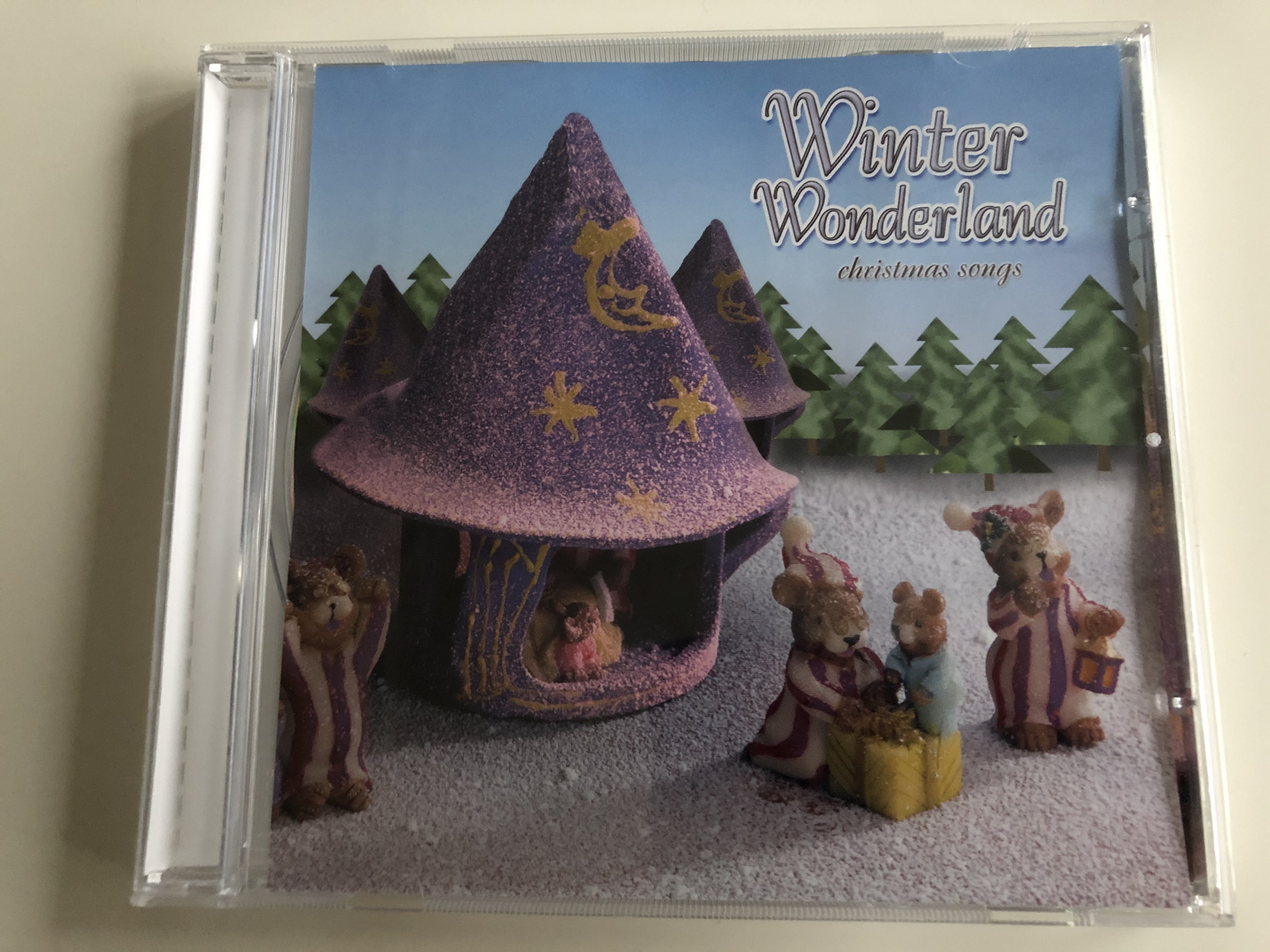 winter-wonderland-christmas-songs-s.-c.-artmedia-international-s.-r.-l.-audio-cd-08013-rnr-1-.jpg