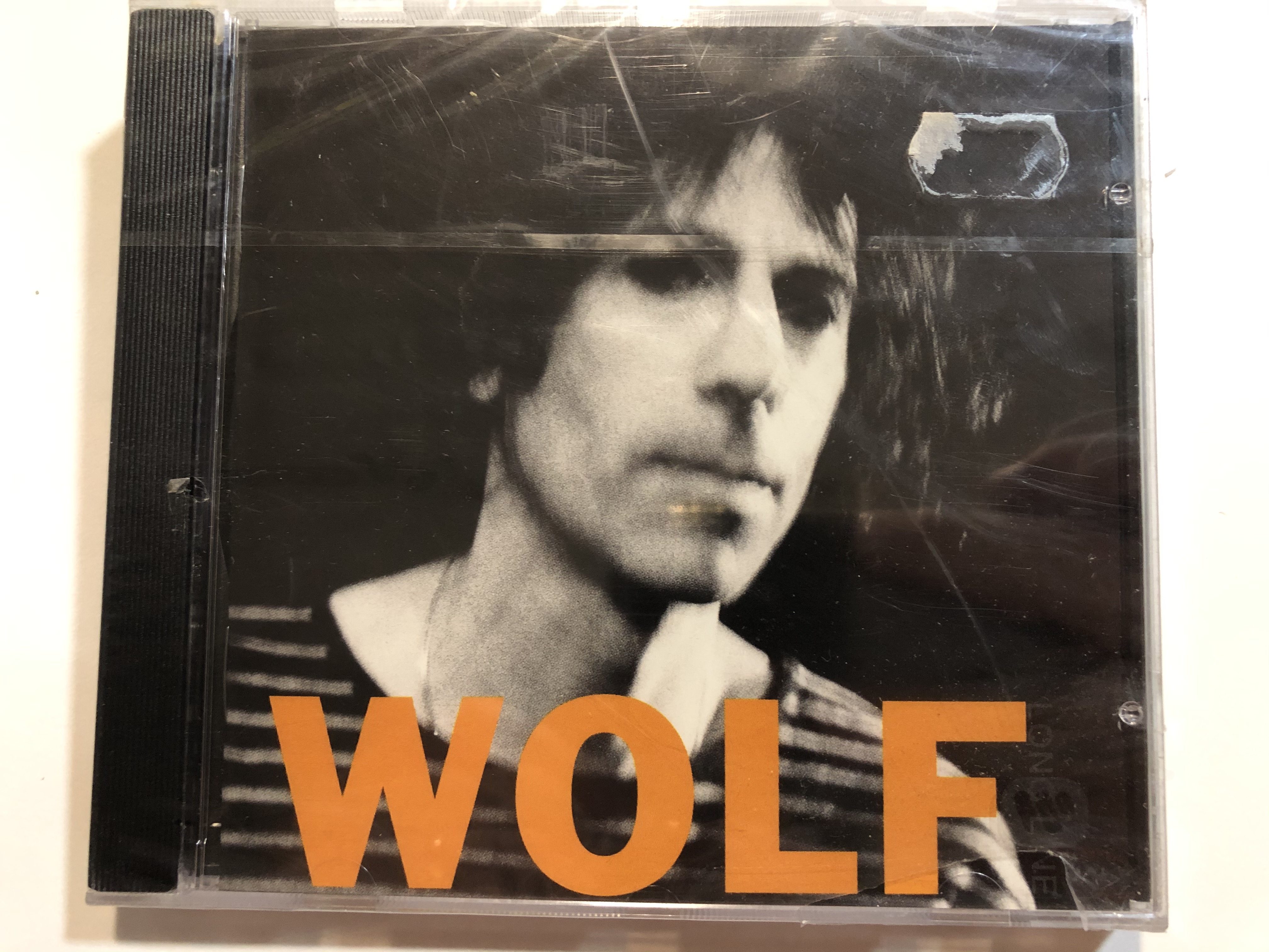wolf-reprise-records-audio-cd-1996-9-46199-2-1-.jpg