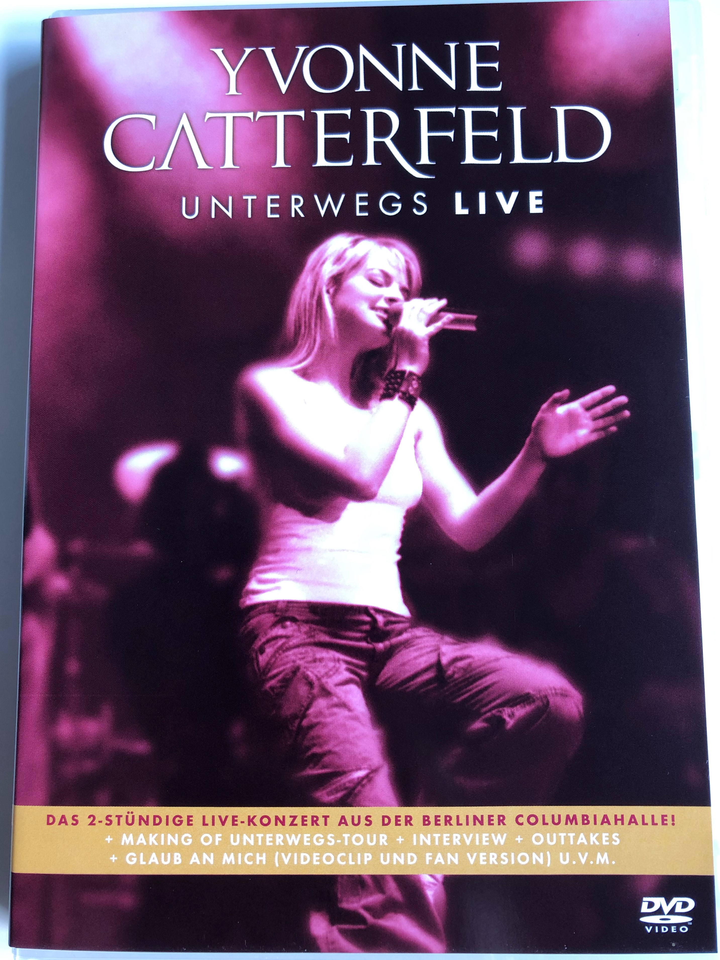 yvonne-catterfeld-unterwegs-live-dvd-2005-live-concert-in-columbia-hall-berlin-01.jpg