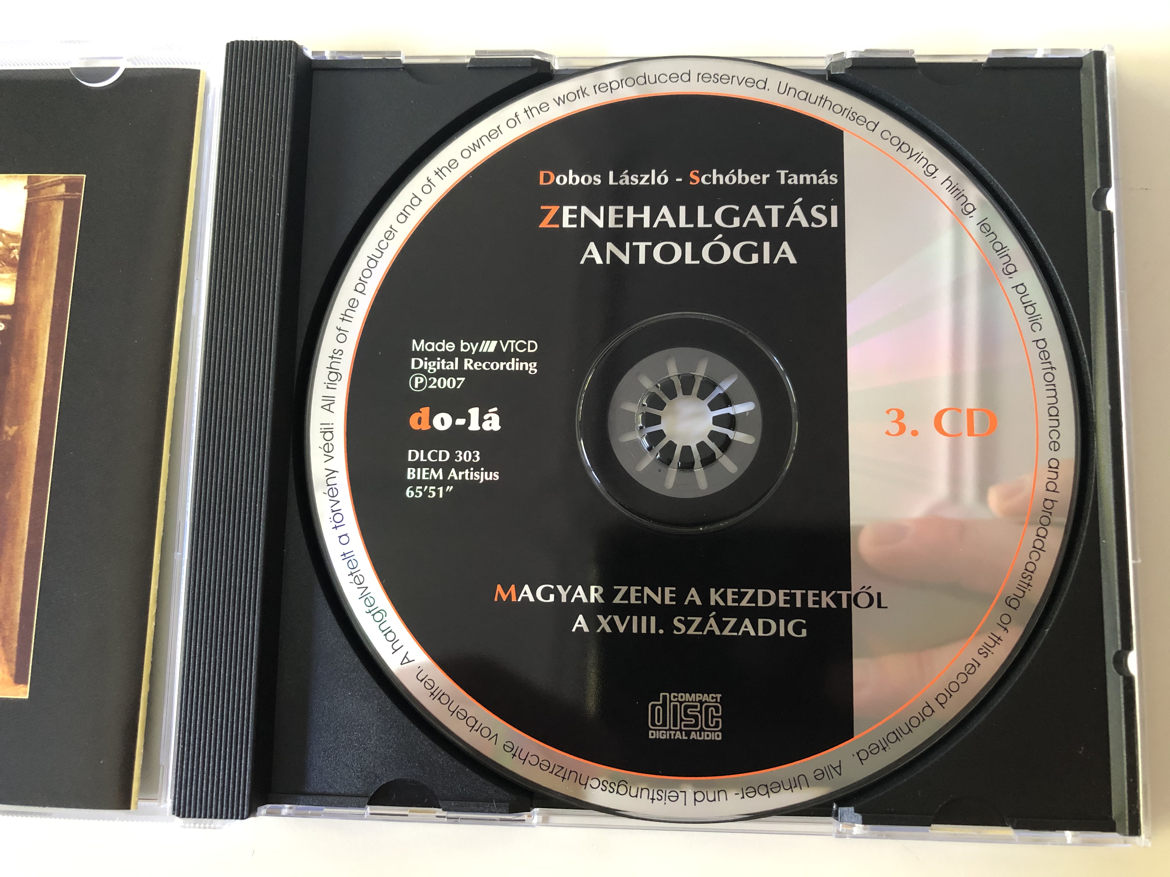 zenehallgat-si-antologia-3.-magyar-zene-a-kezdetektol-a-xviii.-szazadig-do-la-audio-cd-2007-dlcd-303-5-.jpg