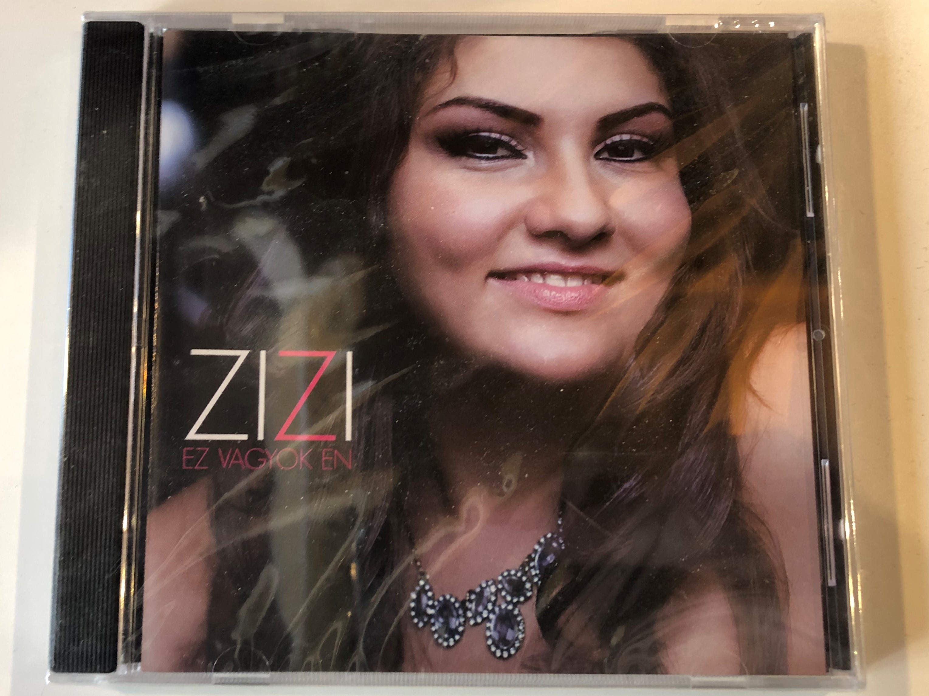 zizi-ez-vagyok-n-zolm-r-2000-audio-cd-2012-5999880336505-1-.jpg
